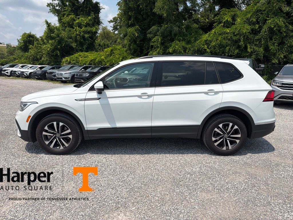volkswagen tiguan 2023 3VVFB7AXXPM079582 image volkswagen tiguan 2023 3VVFB7AXXPM079582 image