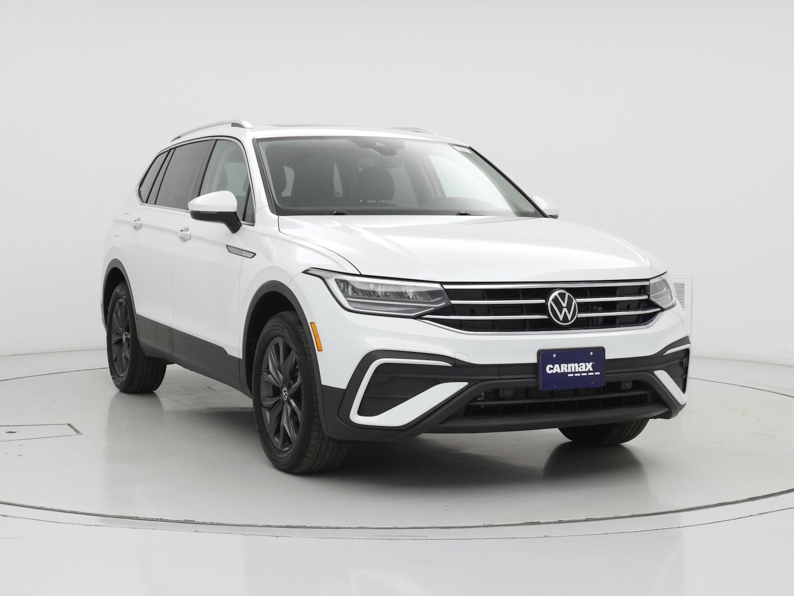 volkswagen tiguan 2023 3VVNB7AX7PM034000 image volkswagen tiguan 2023 3VVNB7AX7PM034000 image