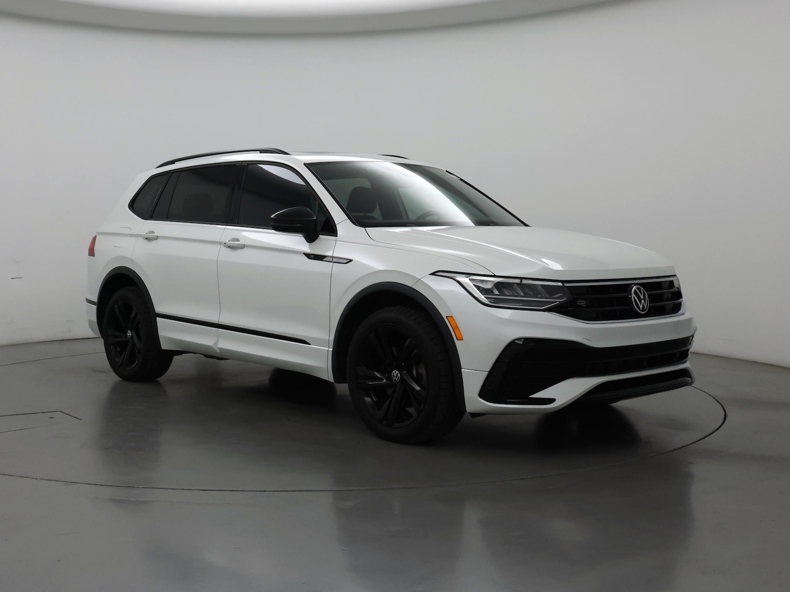volkswagen tiguan 2023 3VVCB7AX9PM101185 image volkswagen tiguan 2023 3VVCB7AX9PM101185 image