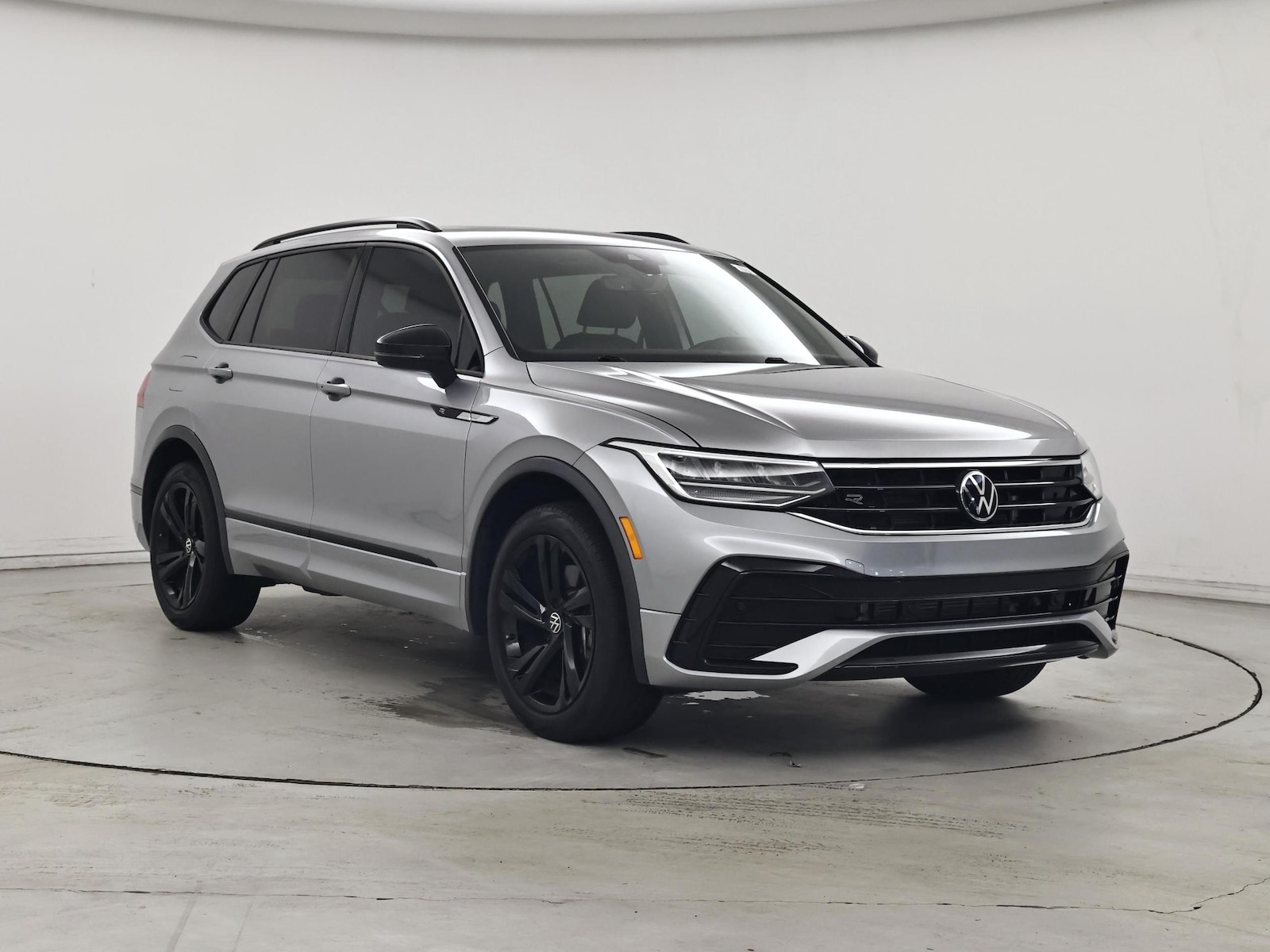 volkswagen tiguan 2023 3VVCB7AX0PM070912 image volkswagen tiguan 2023 3VVCB7AX0PM070912 image