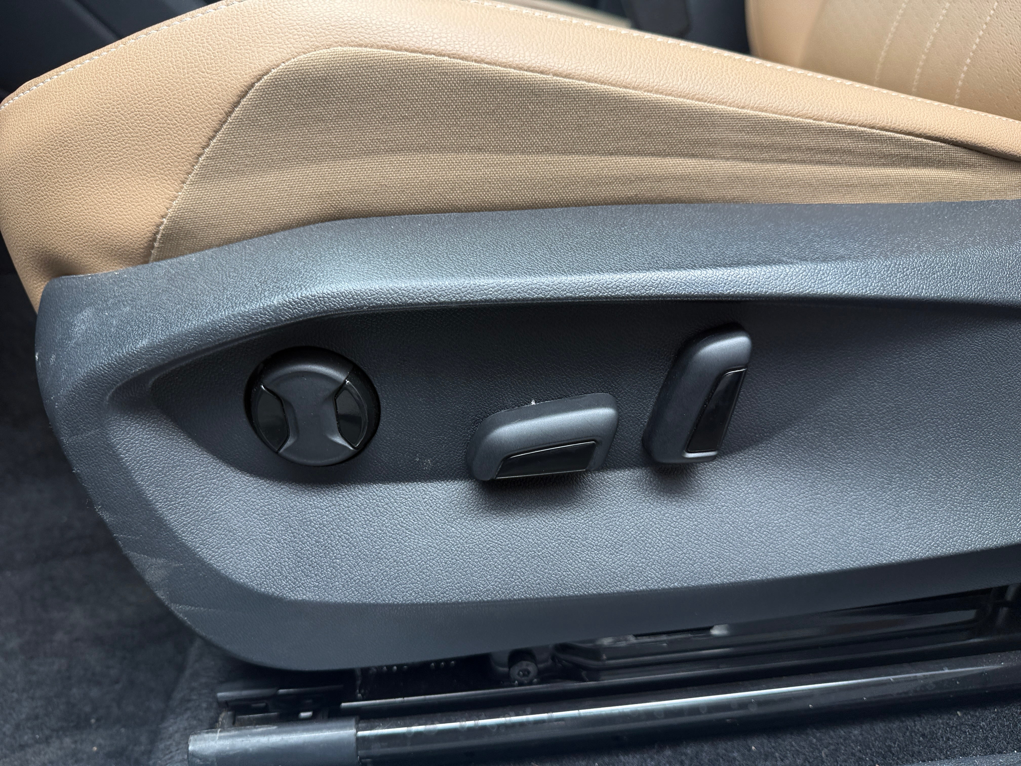 volkswagen tiguan 2023 3VVCB7AX0PM100555 image volkswagen tiguan 2023 3VVCB7AX0PM100555 image