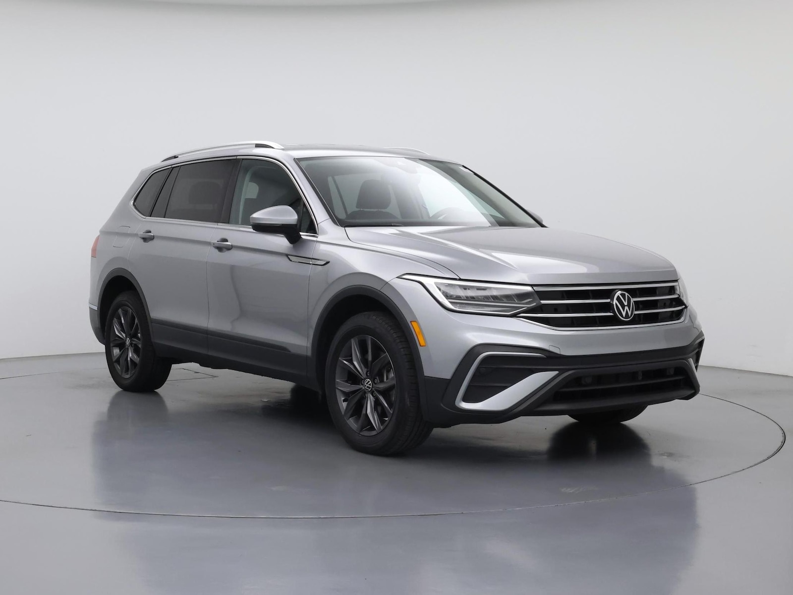 volkswagen tiguan 2023 3VV3B7AX0PM126556 image volkswagen tiguan 2023 3VV3B7AX0PM126556 image