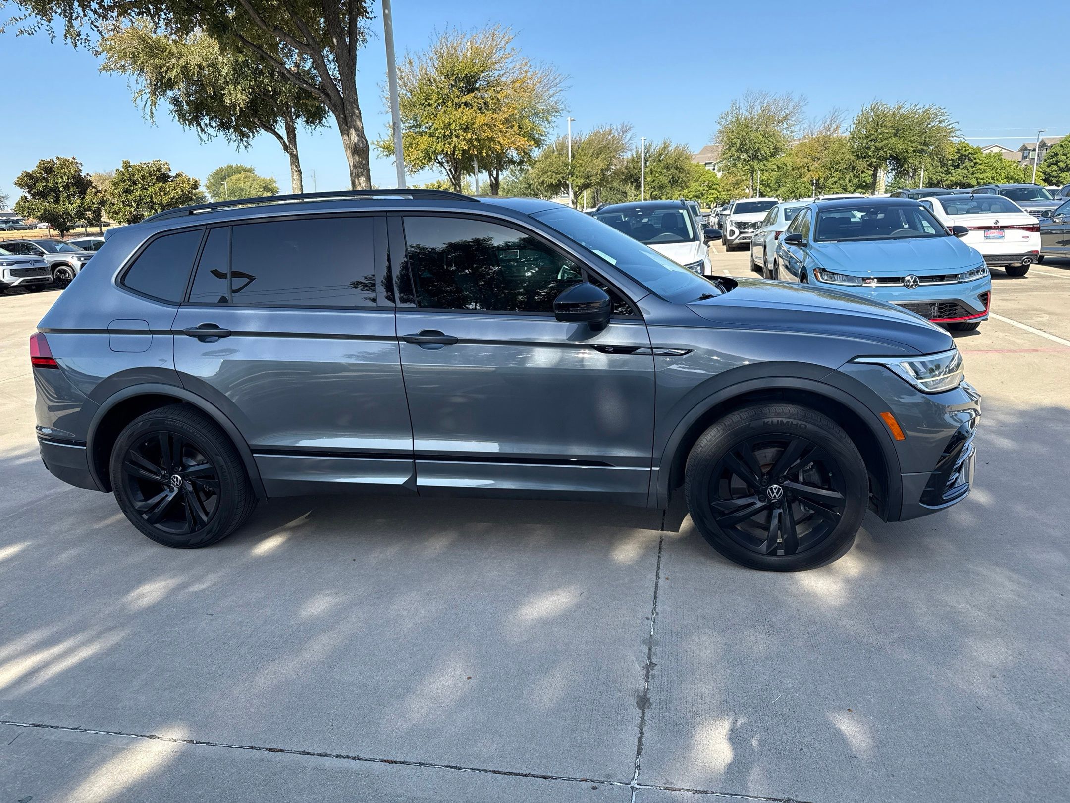 volkswagen tiguan 2023 3VVCB7AX8PM011025 image volkswagen tiguan 2023 3VVCB7AX8PM011025 image