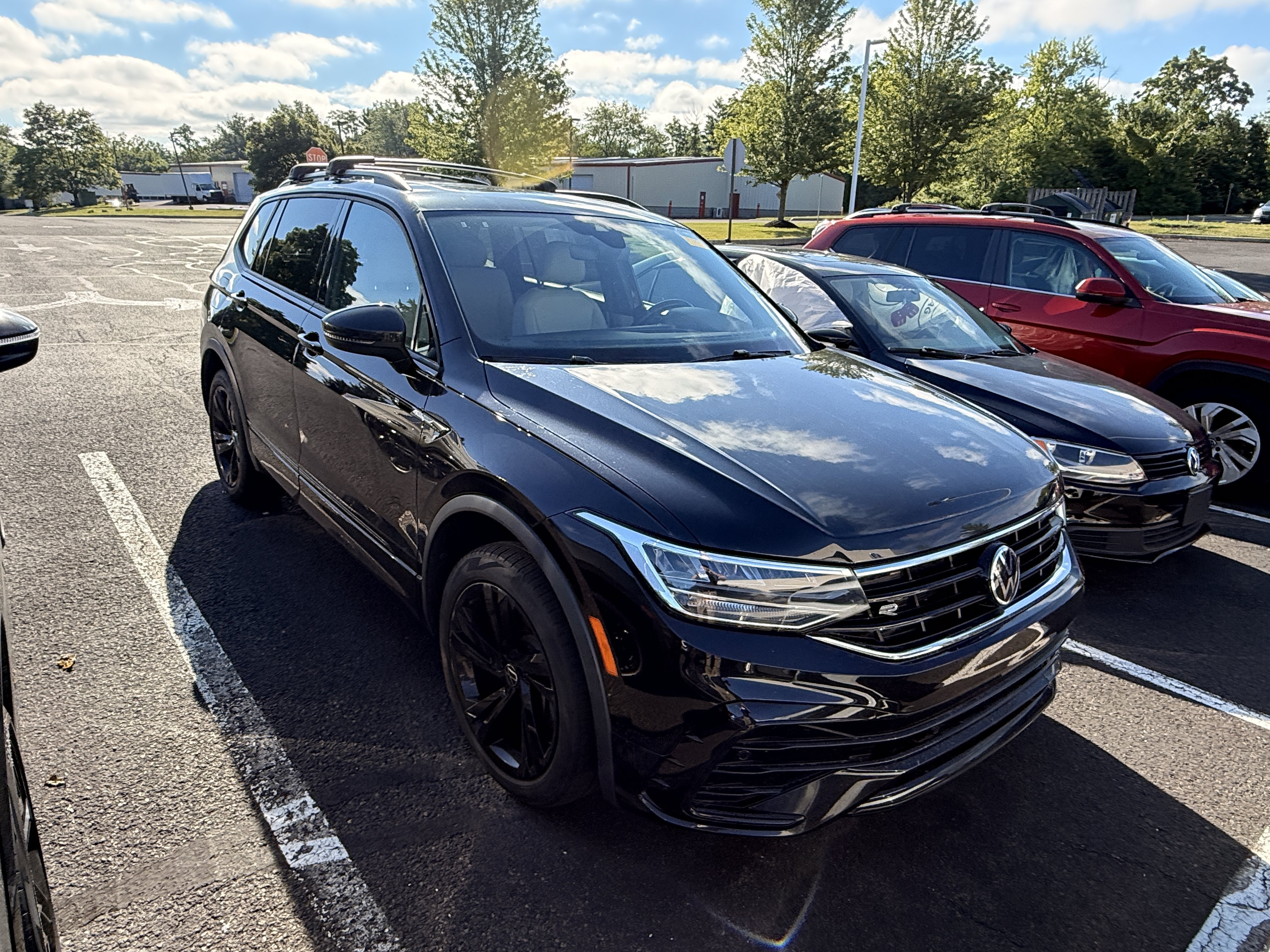 volkswagen tiguan 2023 3VVCB7AX1PM140384 image volkswagen tiguan 2023 3VVCB7AX1PM140384 image