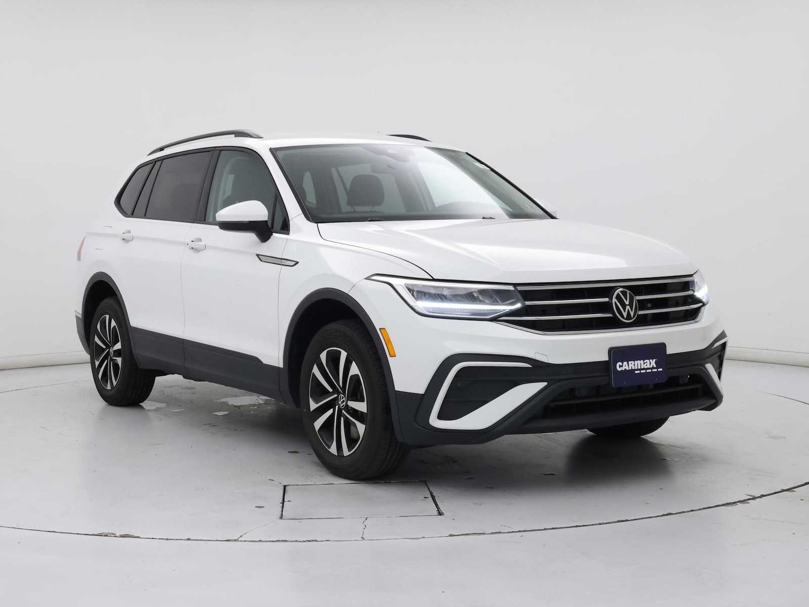 volkswagen tiguan 2023 3VVFB7AX6PM015412 image volkswagen tiguan 2023 3VVFB7AX6PM015412 image