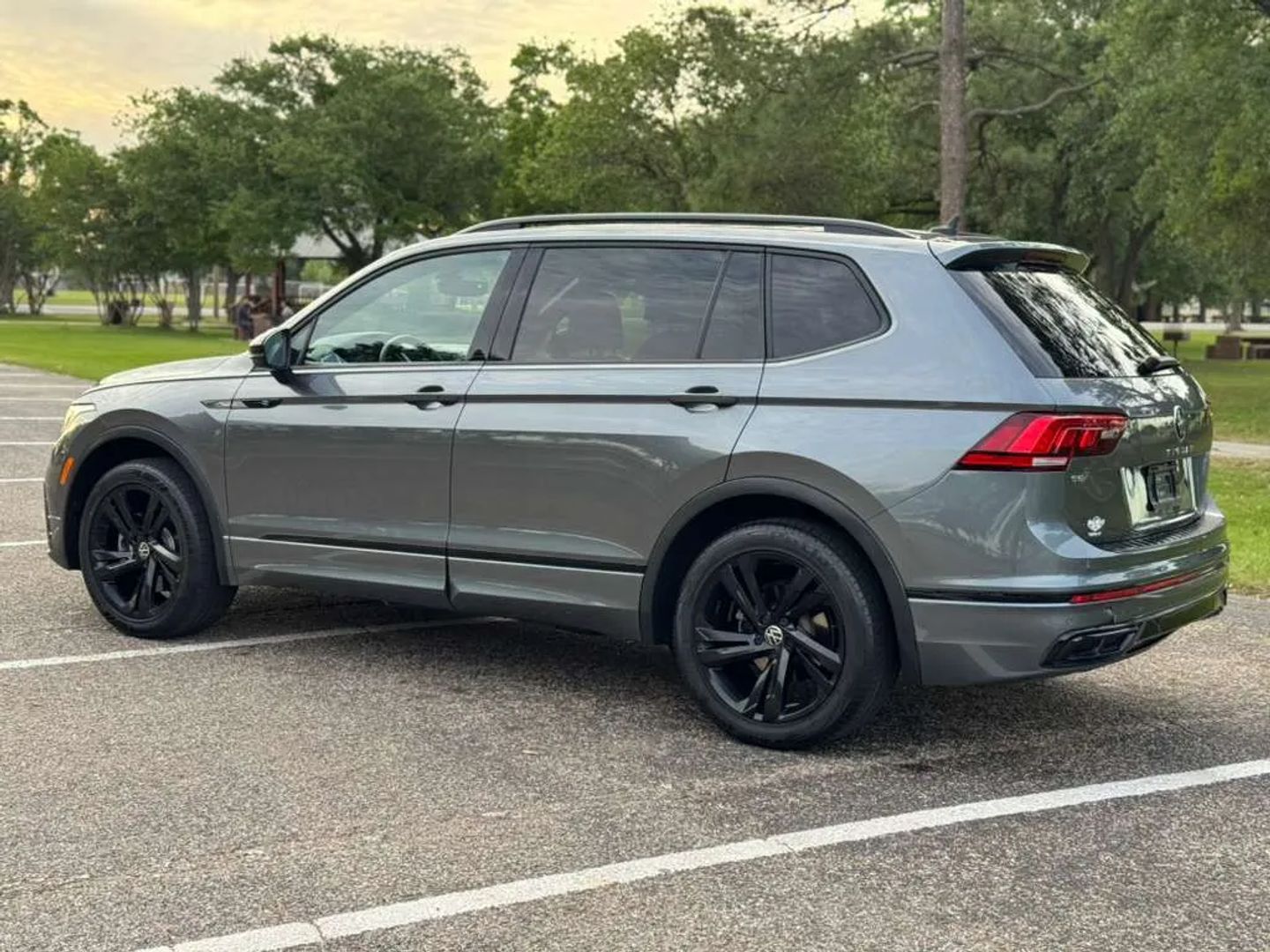 volkswagen tiguan 2023 3VVCB7AXXPM027582 image volkswagen tiguan 2023 3VVCB7AXXPM027582 image
