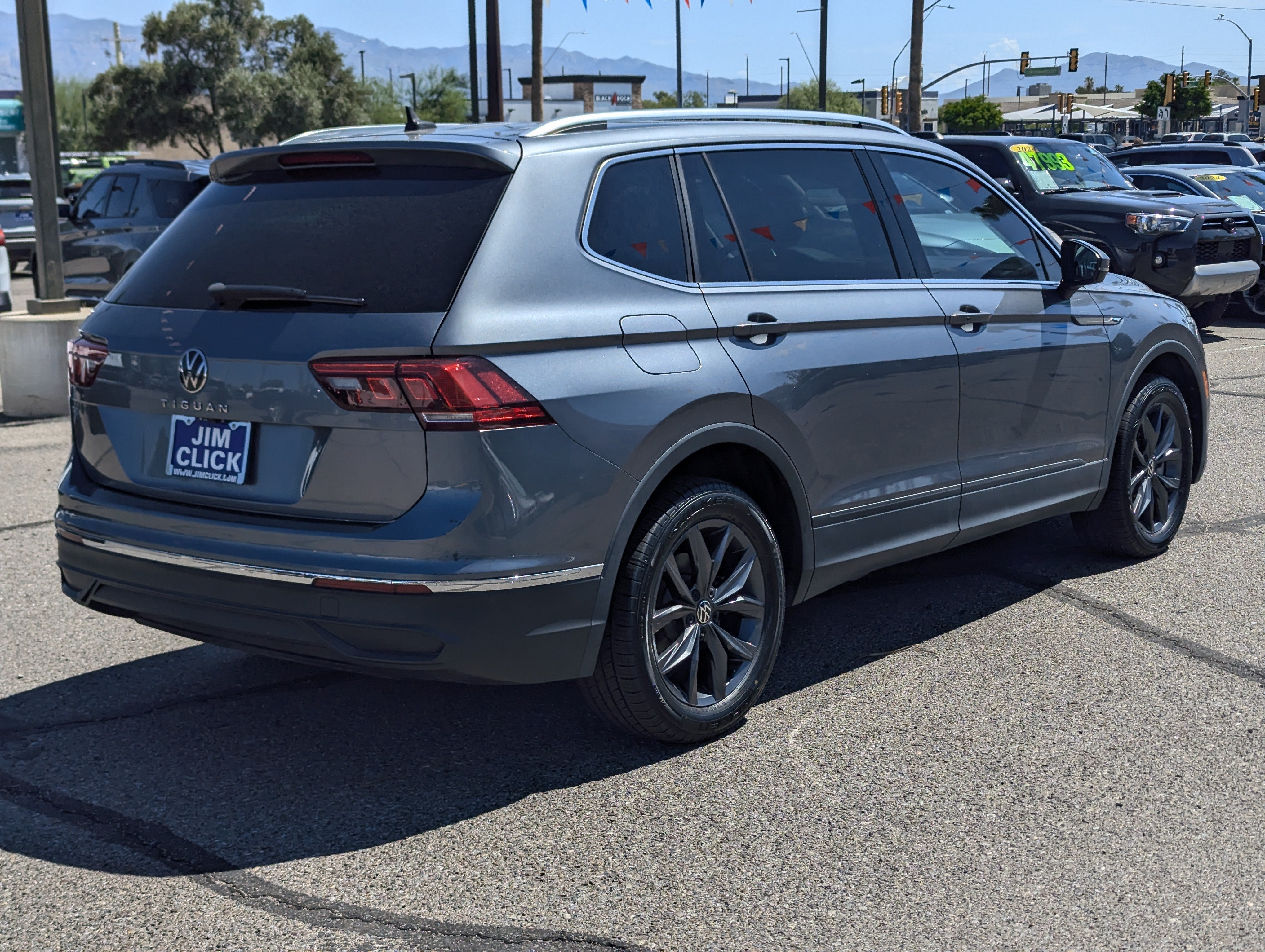 volkswagen tiguan 2023 3VVNB7AX8PM063263 image volkswagen tiguan 2023 3VVNB7AX8PM063263 image