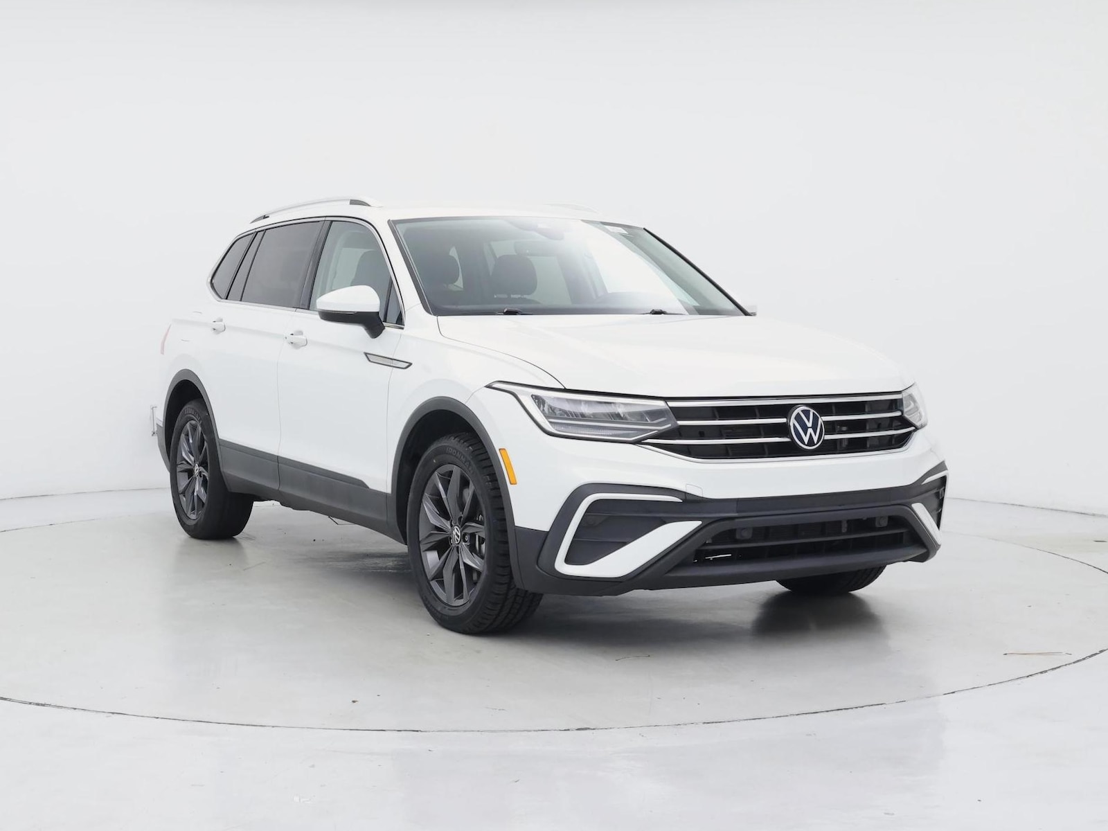 volkswagen tiguan 2023 3VV3B7AX7PM105302 image volkswagen tiguan 2023 3VV3B7AX7PM105302 image