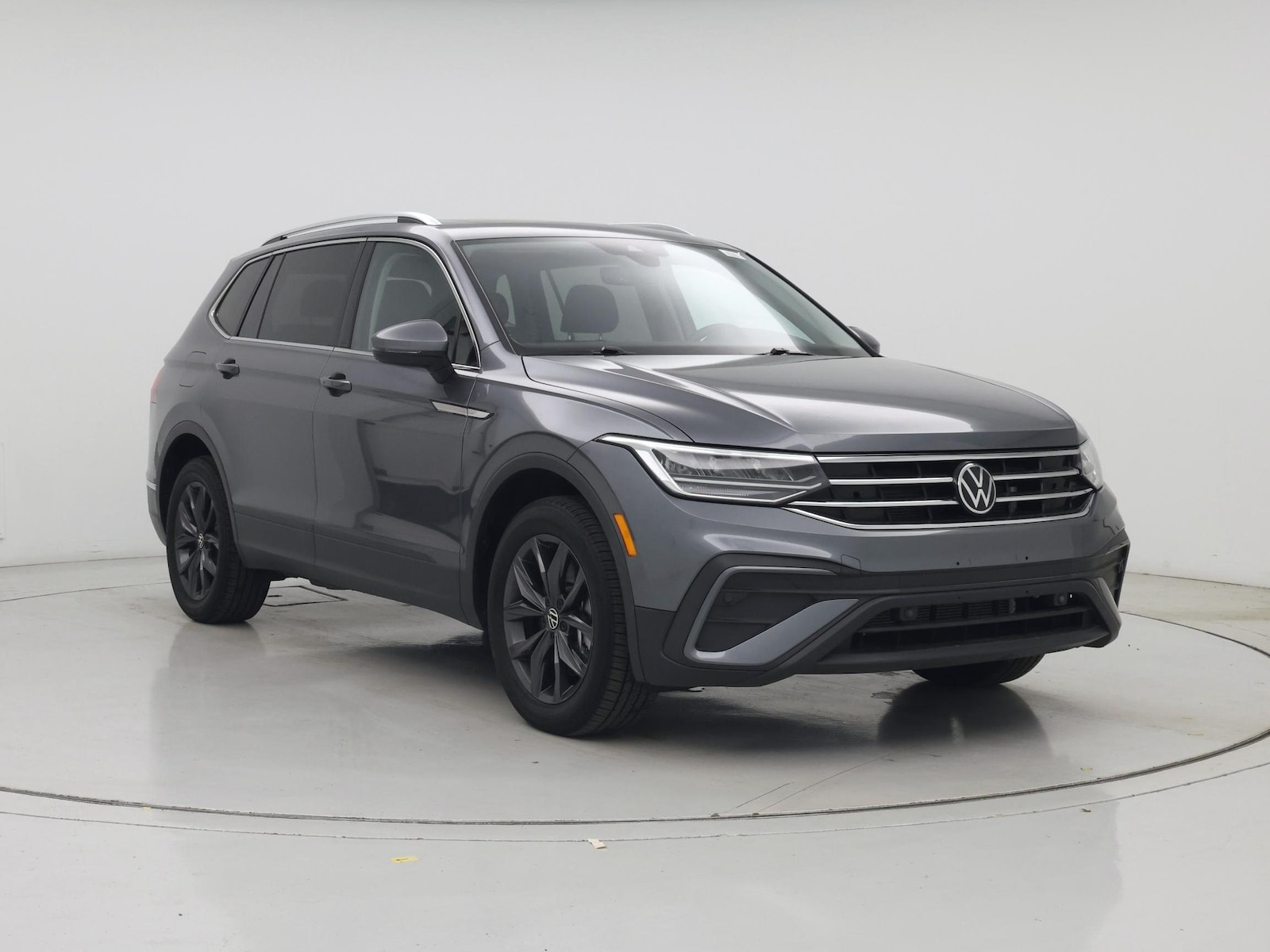 volkswagen tiguan 2023 3VVNB7AX7PM067160 image volkswagen tiguan 2023 3VVNB7AX7PM067160 image