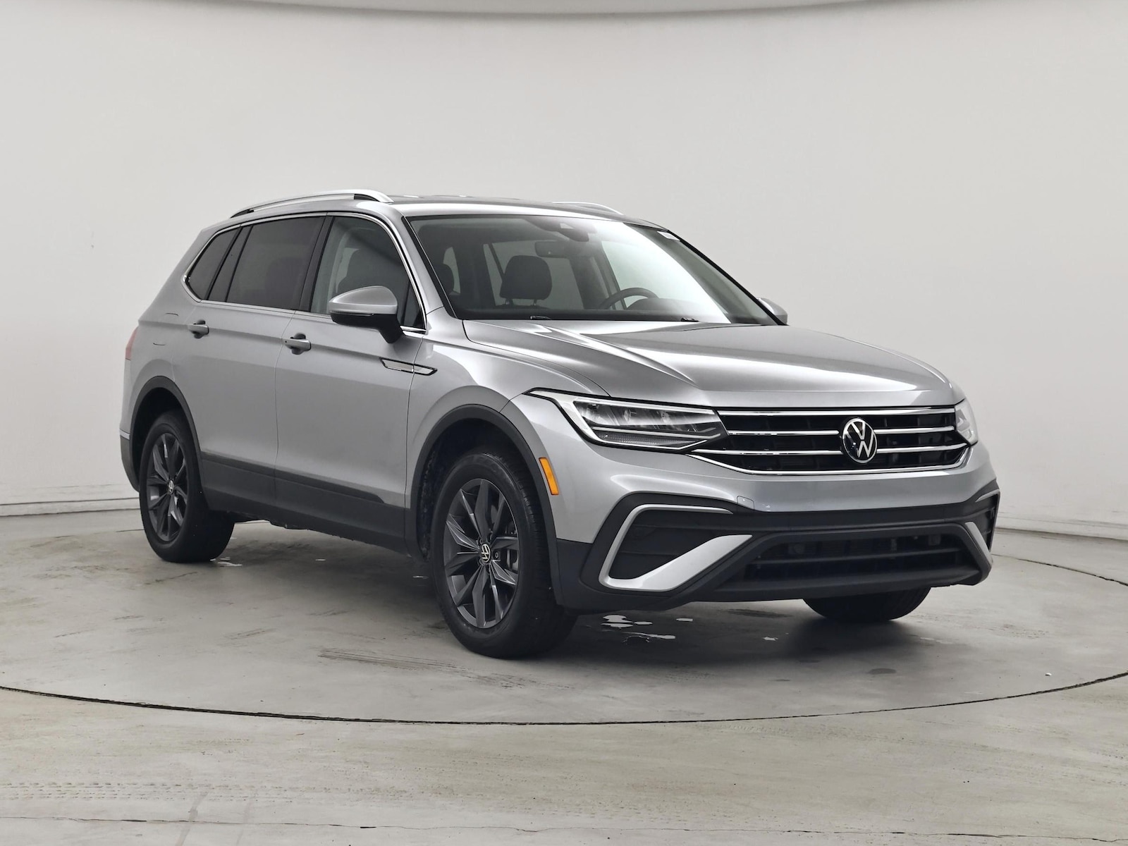 volkswagen tiguan 2023 3VV3B7AX4PM112935 image volkswagen tiguan 2023 3VV3B7AX4PM112935 image