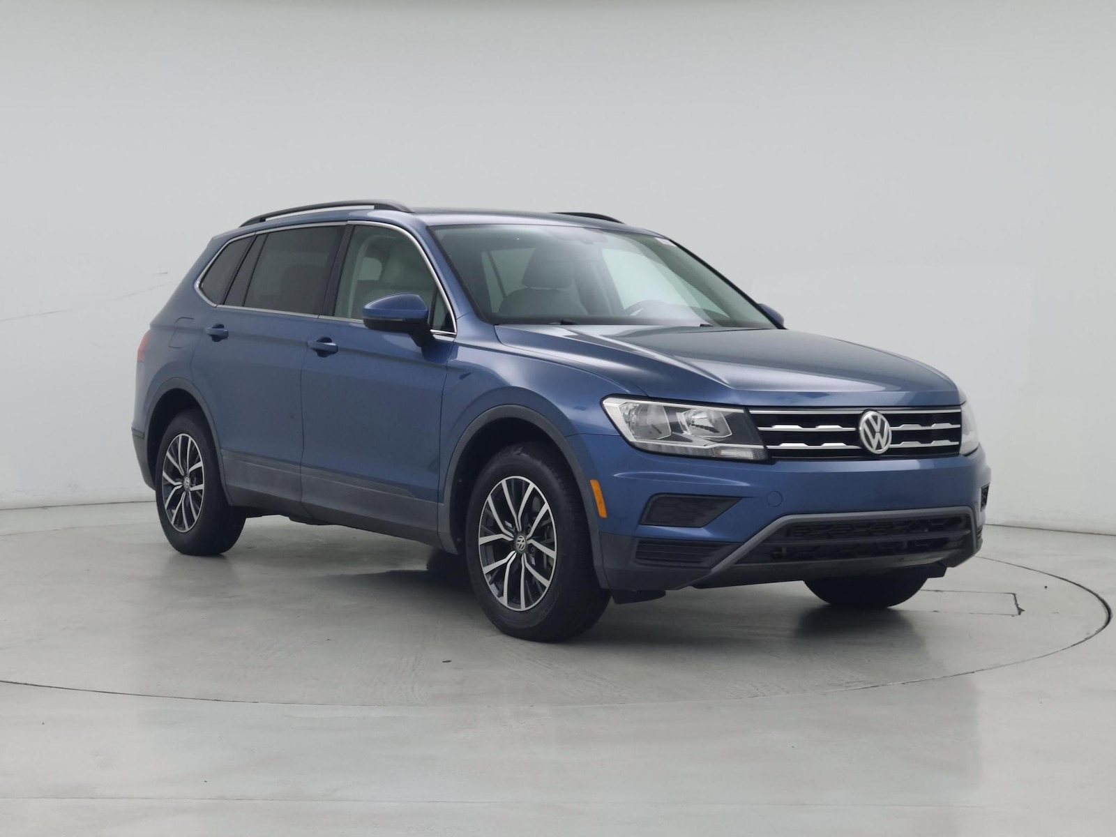 volkswagen tiguan 2019 3VV3B7AX0KM149005 image volkswagen tiguan 2019 3VV3B7AX0KM149005 image