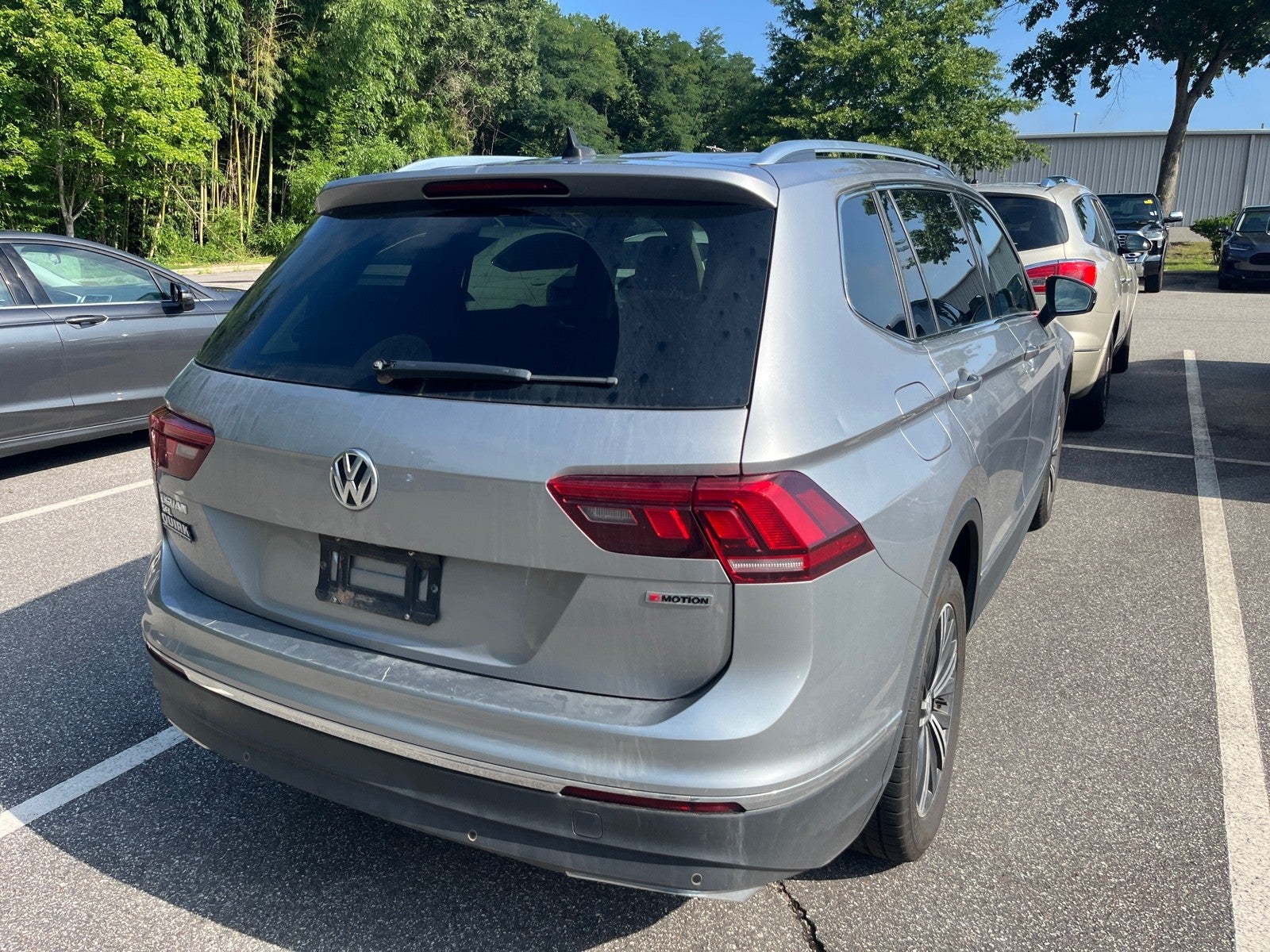 volkswagen tiguan 2019 3VV2B7AX6KM096435 image volkswagen tiguan 2019 3VV2B7AX6KM096435 image