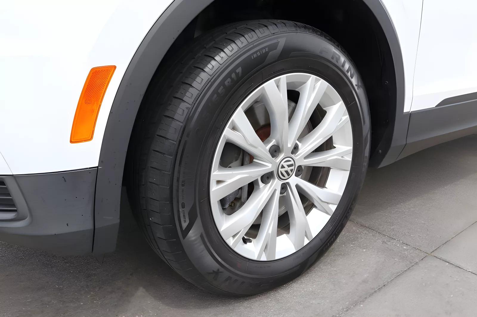 volkswagen tiguan 2019 3VV0B7AXXKM069567 image