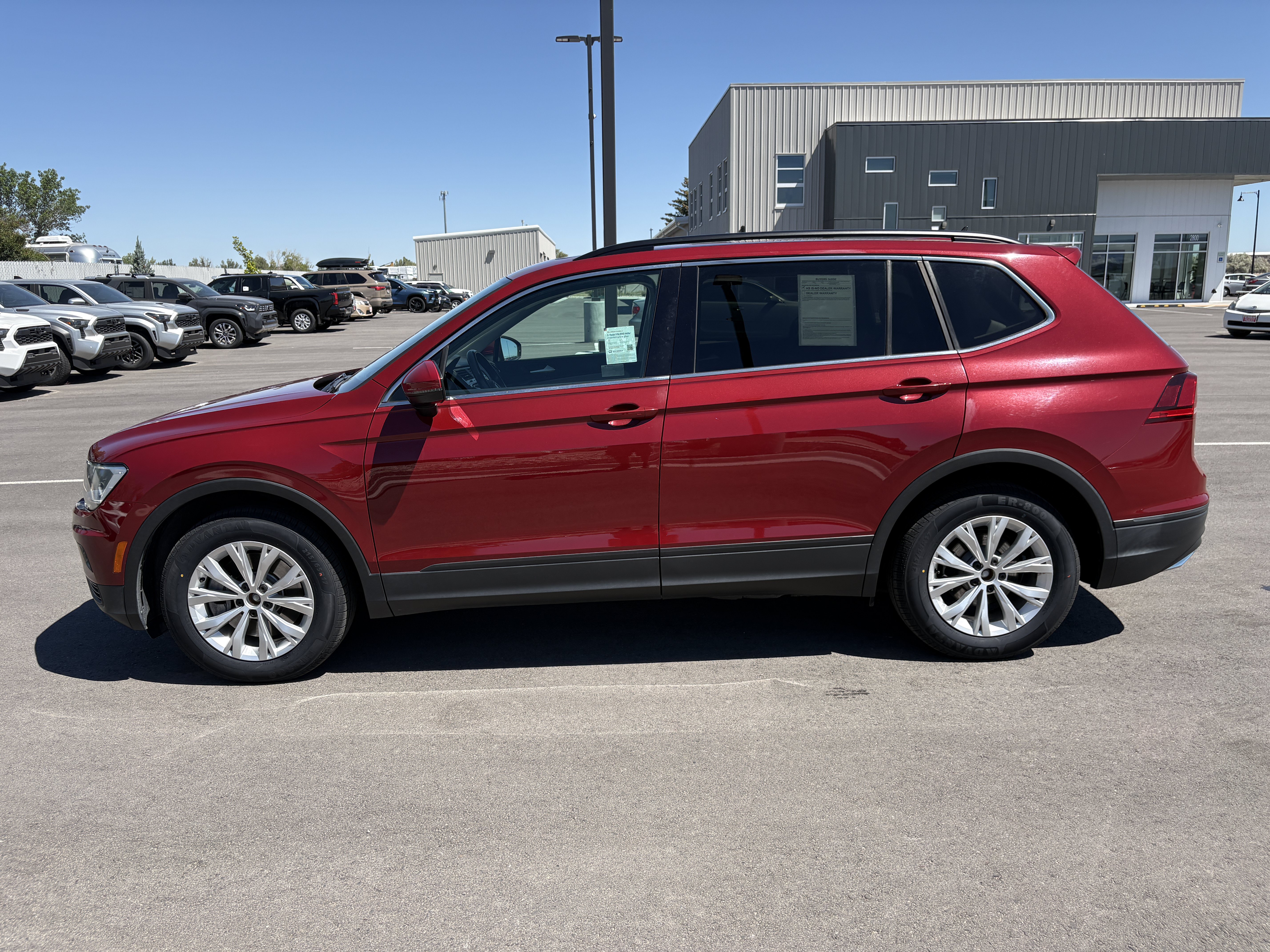 volkswagen tiguan 2019 3VV2B7AX7KM039998 image volkswagen tiguan 2019 3VV2B7AX7KM039998 image