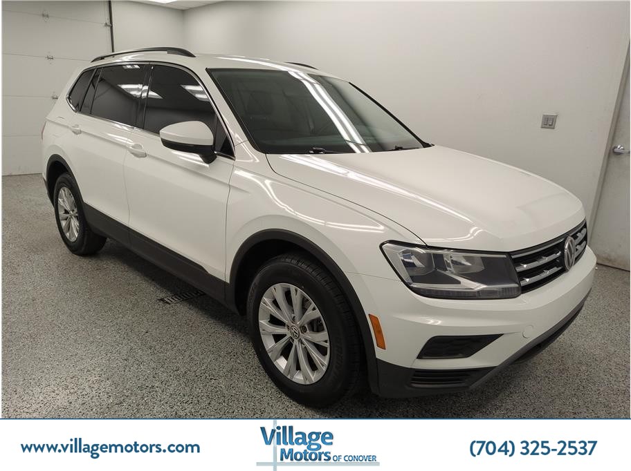 volkswagen tiguan 2019 3VV2B7AX6KM044464 image volkswagen tiguan 2019 3VV2B7AX6KM044464 image
