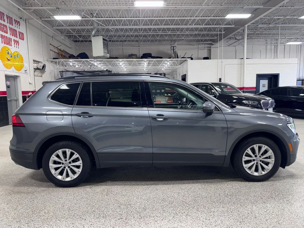 volkswagen tiguan 2019 3VV2B7AX7KM054002 image volkswagen tiguan 2019 3VV2B7AX7KM054002 image