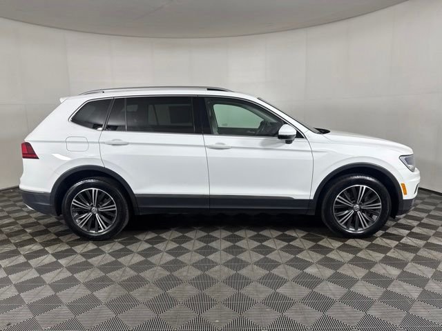 volkswagen tiguan 2019 3VV2B7AX9KM050825 image volkswagen tiguan 2019 3VV2B7AX9KM050825 image