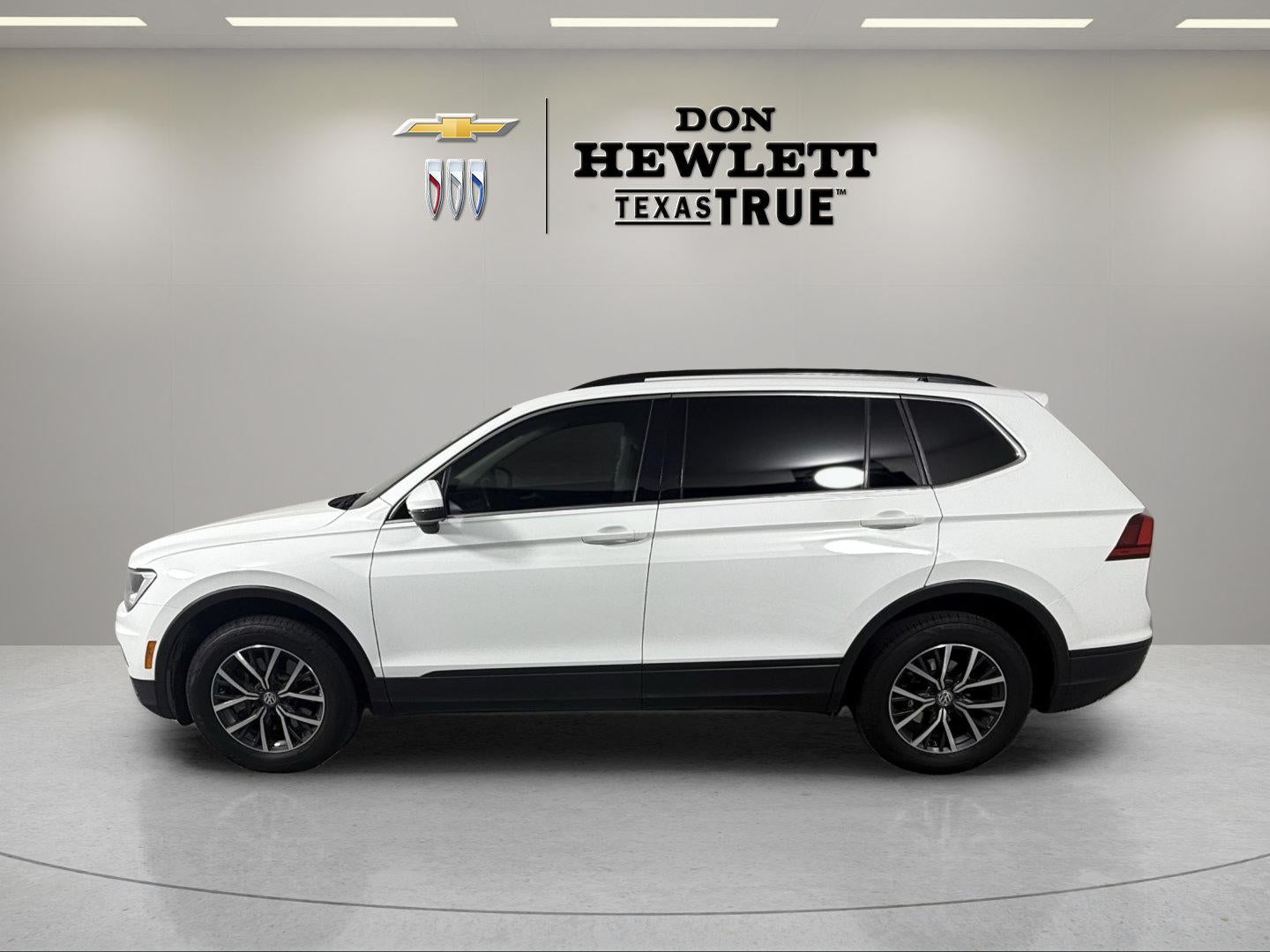 volkswagen tiguan 2019 3VV3B7AX0KM071311 image volkswagen tiguan 2019 3VV3B7AX0KM071311 image