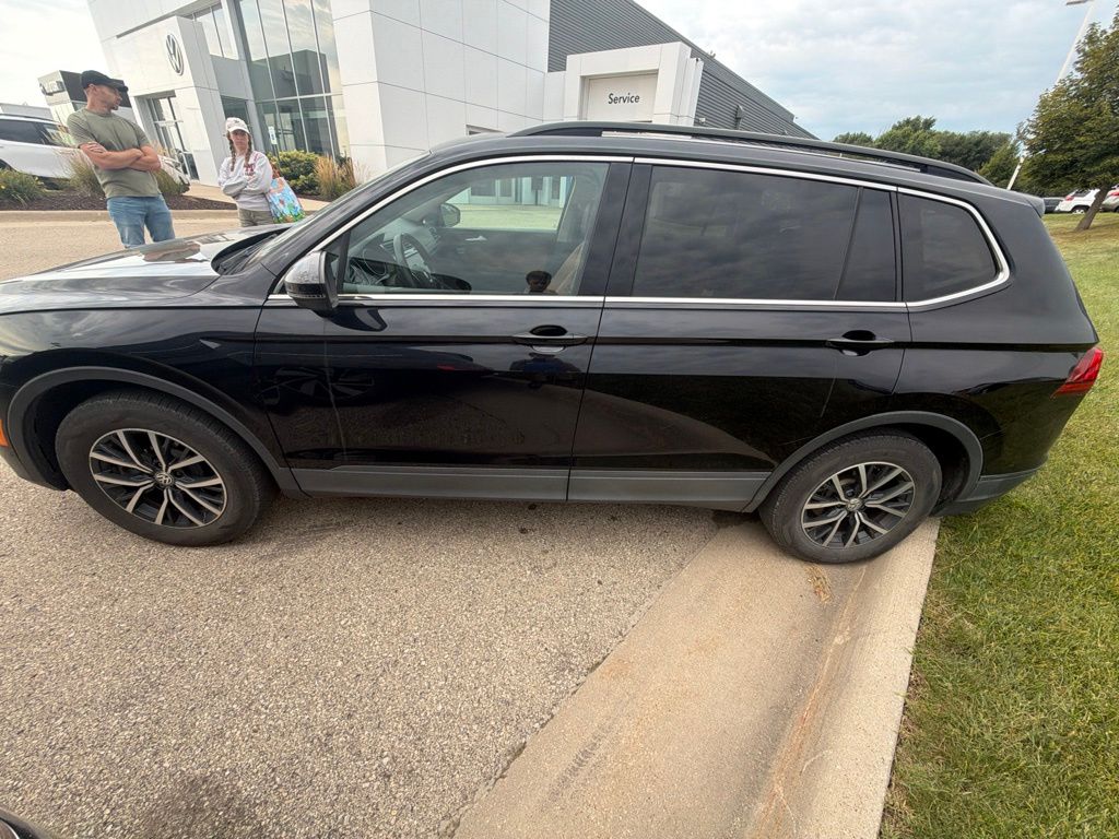 volkswagen tiguan 2019 3VV2B7AXXKM150903 image volkswagen tiguan 2019 3VV2B7AXXKM150903 image