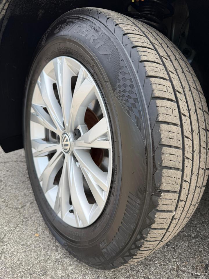 volkswagen tiguan 2019 3VV3B7AX4KM079427 image volkswagen tiguan 2019 3VV3B7AX4KM079427 image
