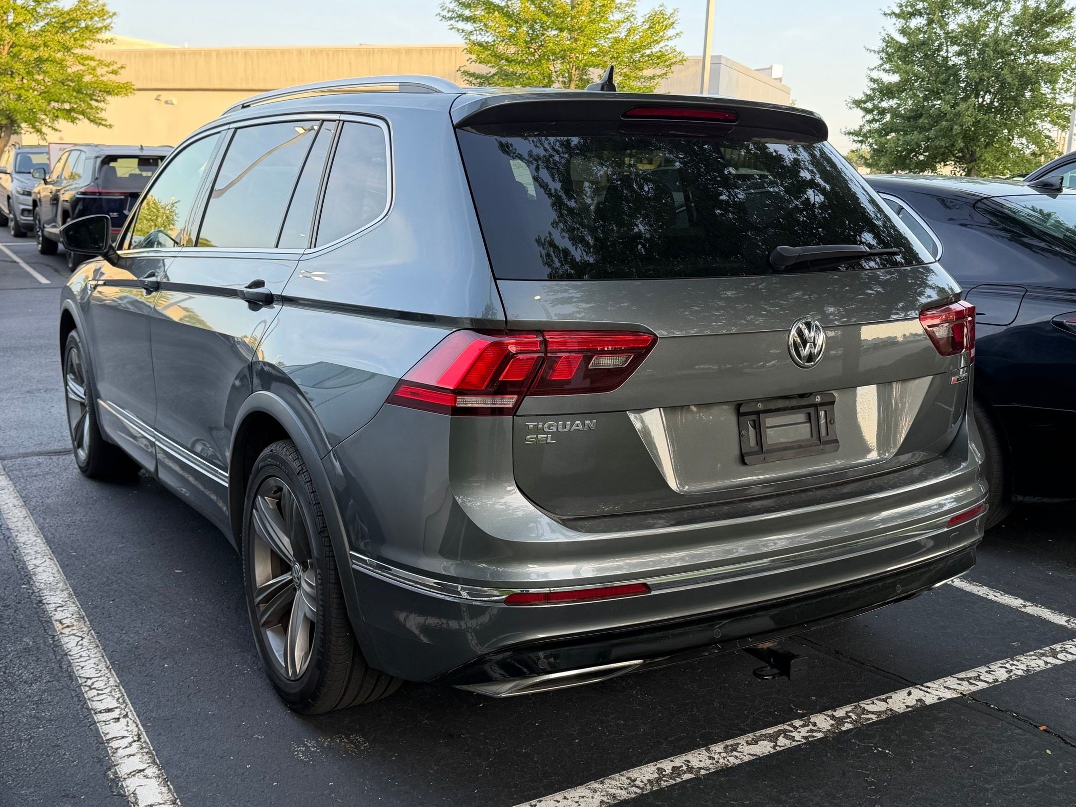 volkswagen tiguan 2019 3VV2B7AX6KM014381 image volkswagen tiguan 2019 3VV2B7AX6KM014381 image