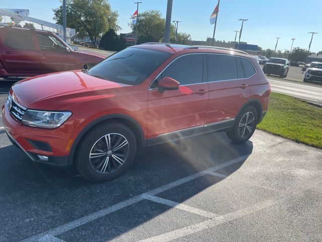 volkswagen tiguan 2019 3VV2B7AX2KM040010 image volkswagen tiguan 2019 3VV2B7AX2KM040010 image