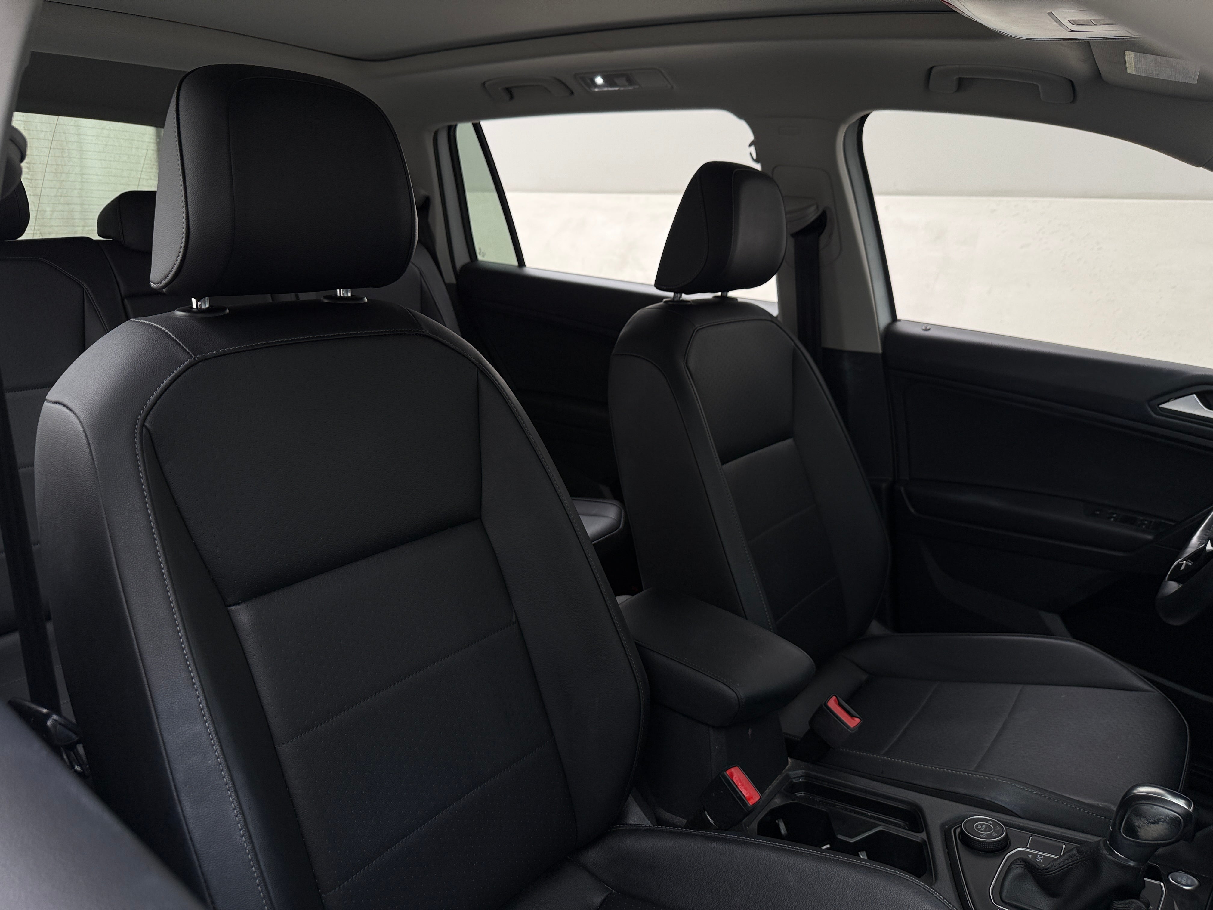 volkswagen tiguan 2019 3VV2B7AX2KM004804 image volkswagen tiguan 2019 3VV2B7AX2KM004804 image
