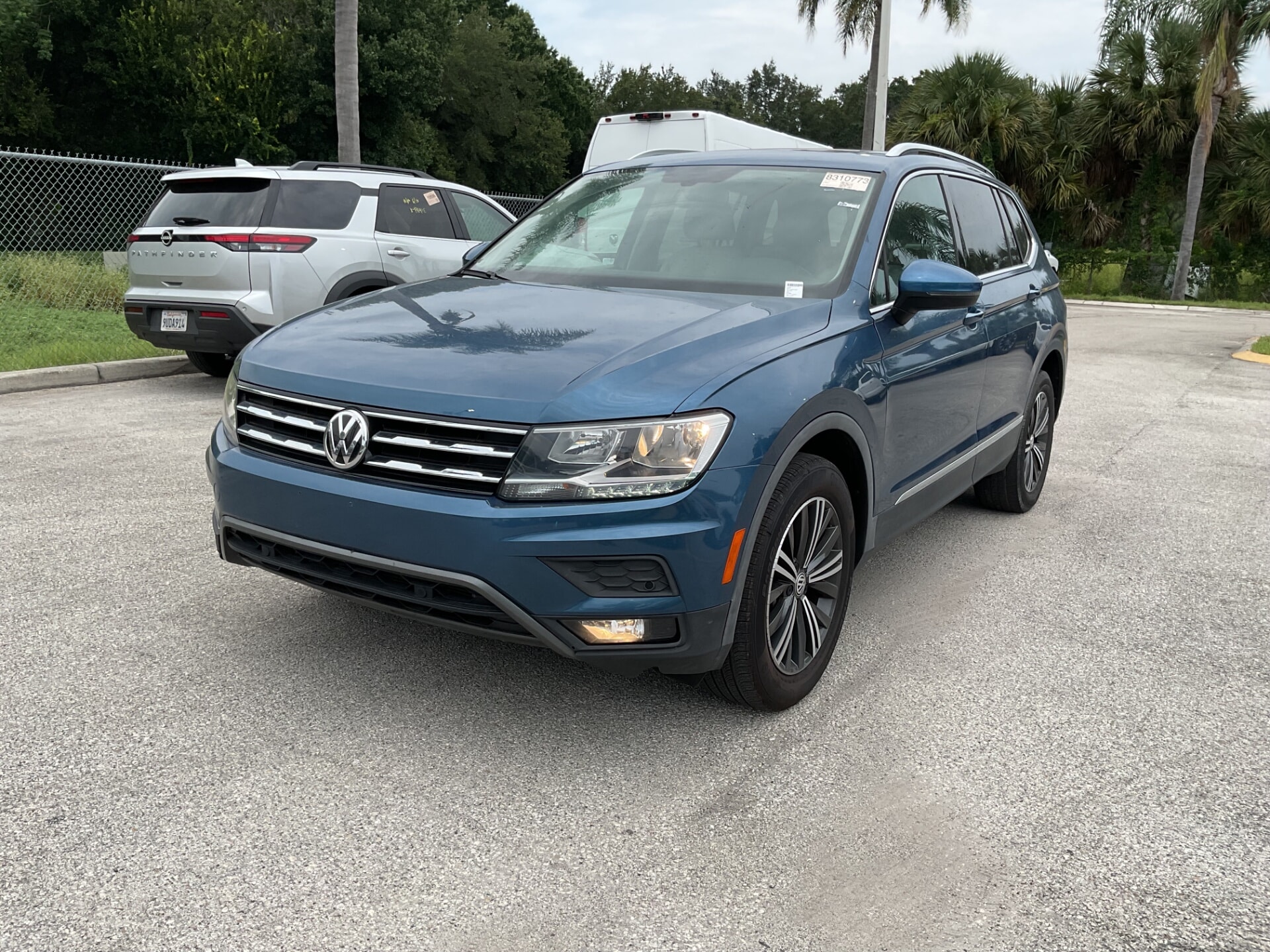 volkswagen tiguan 2019 3VV2B7AX5KM052667 image volkswagen tiguan 2019 3VV2B7AX5KM052667 image