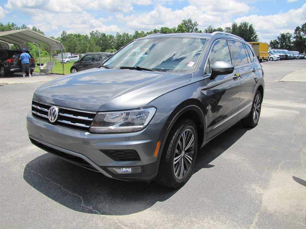 volkswagen tiguan 2018 3VV2B7AX8JM043721 image volkswagen tiguan 2018 3VV2B7AX8JM043721 image