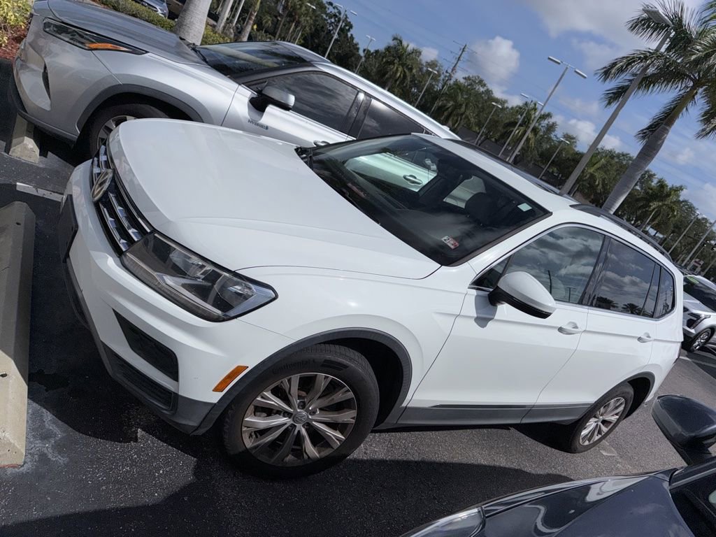 volkswagen tiguan 2018 3VV2B7AX2JM173672 image volkswagen tiguan 2018 3VV2B7AX2JM173672 image