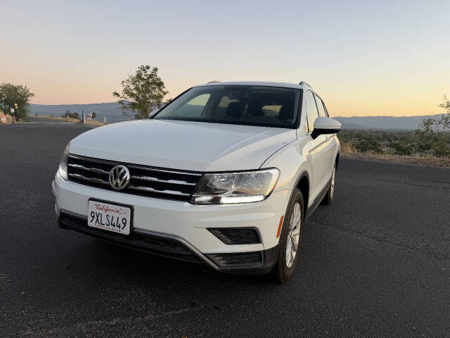 volkswagen tiguan 2018 3VV2B7AX9JM071866 image volkswagen tiguan 2018 3VV2B7AX9JM071866 image