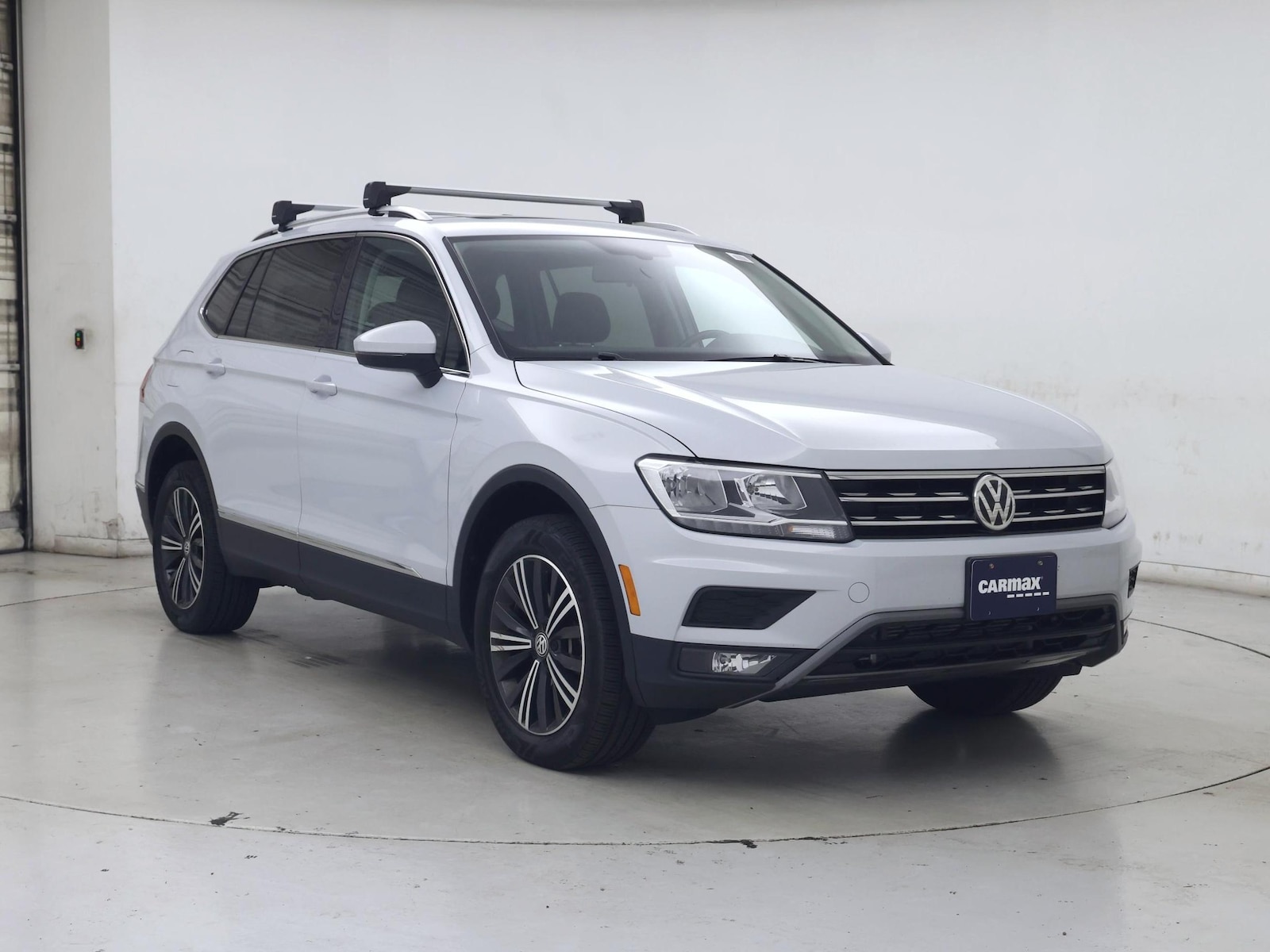 volkswagen tiguan 2018 3VV2B7AX4JM208700 image volkswagen tiguan 2018 3VV2B7AX4JM208700 image