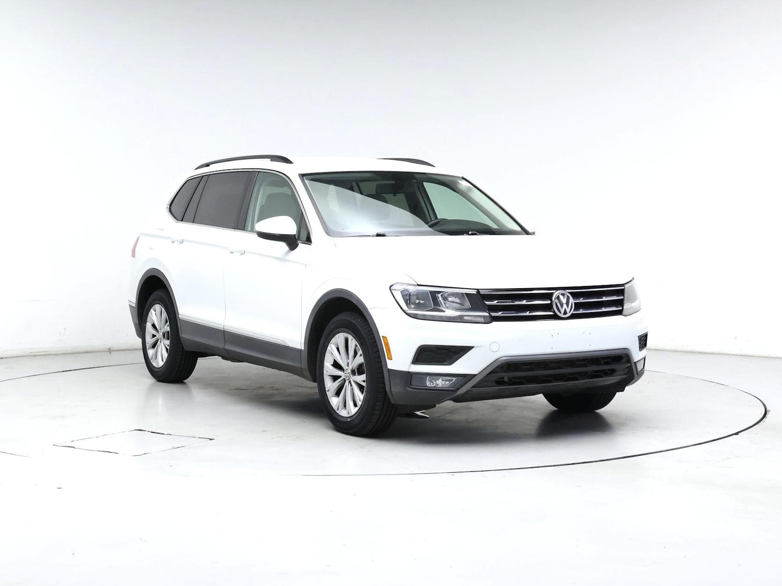 volkswagen tiguan 2018 3VV2B7AX9JM010338 image volkswagen tiguan 2018 3VV2B7AX9JM010338 image