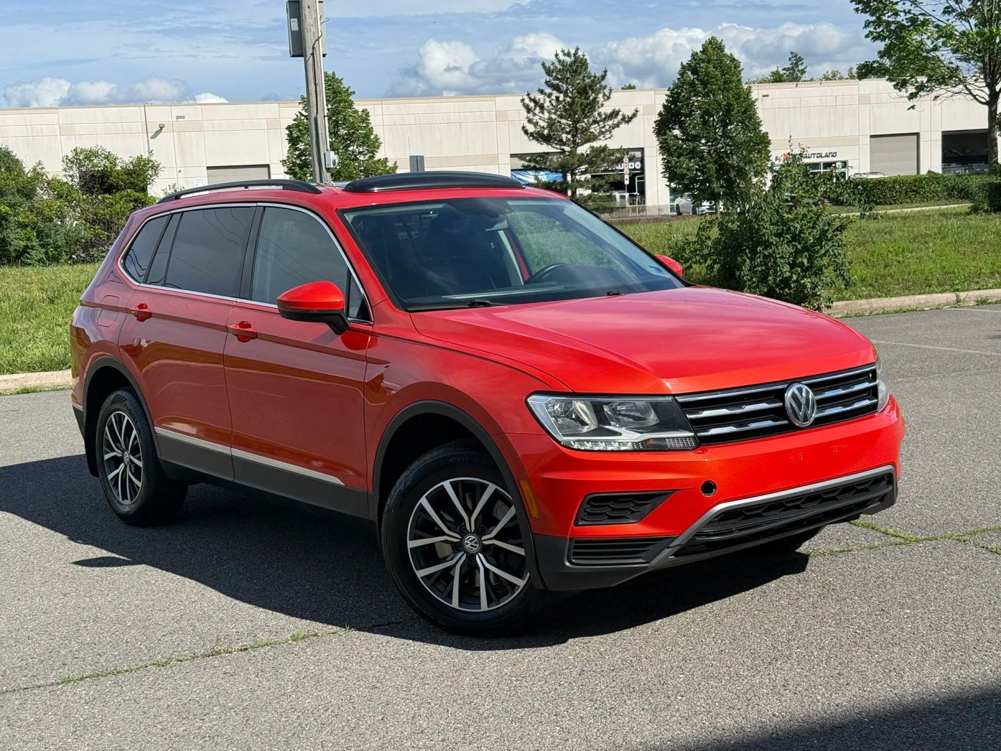 volkswagen tiguan 2018 3VV2B7AX9JM197368 image volkswagen tiguan 2018 3VV2B7AX9JM197368 image