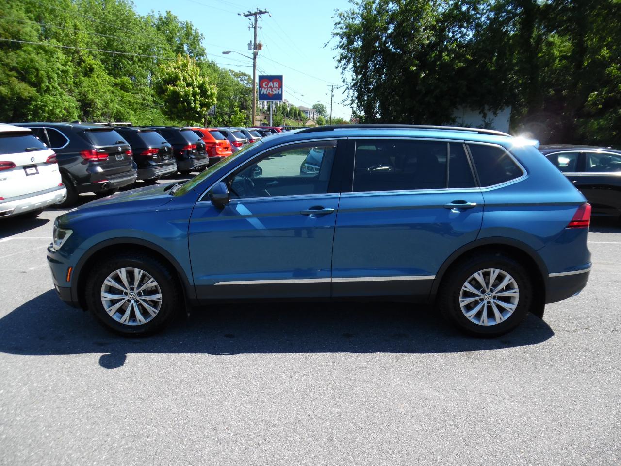 volkswagen tiguan 2018 3VV2B7AX2JM010813 image volkswagen tiguan 2018 3VV2B7AX2JM010813 image