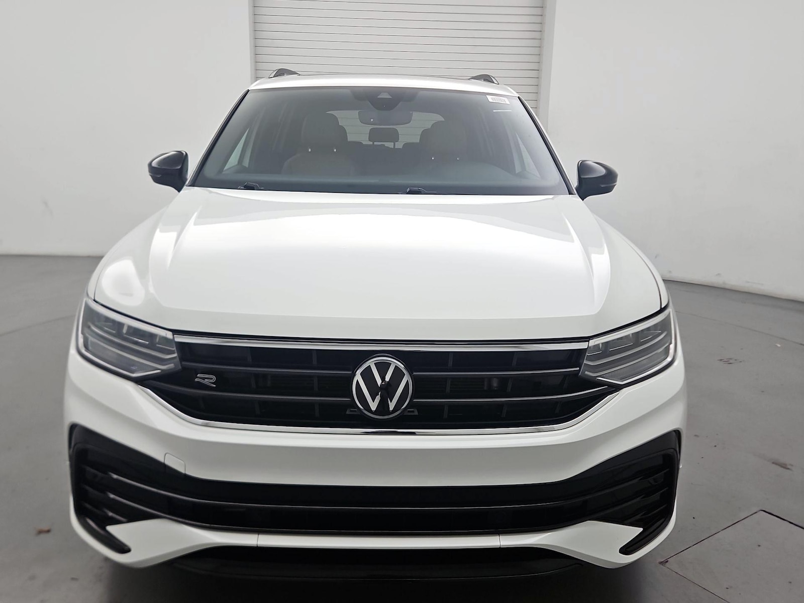 volkswagen tiguan 2018 3VV5B7AX7JM102819 image volkswagen tiguan 2018 3VV5B7AX7JM102819 image