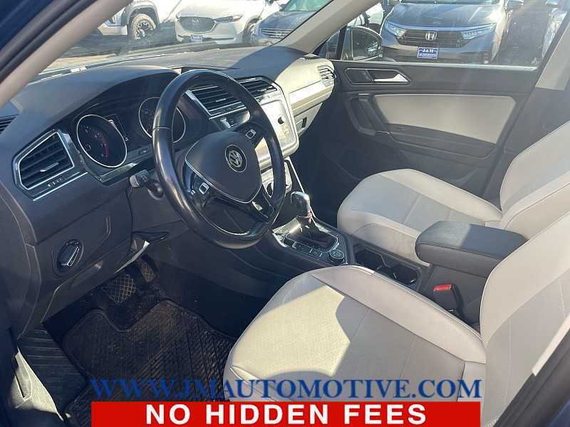 volkswagen tiguan 2018 3VV2B7AX4JM181739 image volkswagen tiguan 2018 3VV2B7AX4JM181739 image