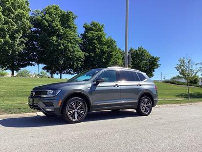 volkswagen tiguan 2018 3VV2B7AX9JM157808 image volkswagen tiguan 2018 3VV2B7AX9JM157808 image