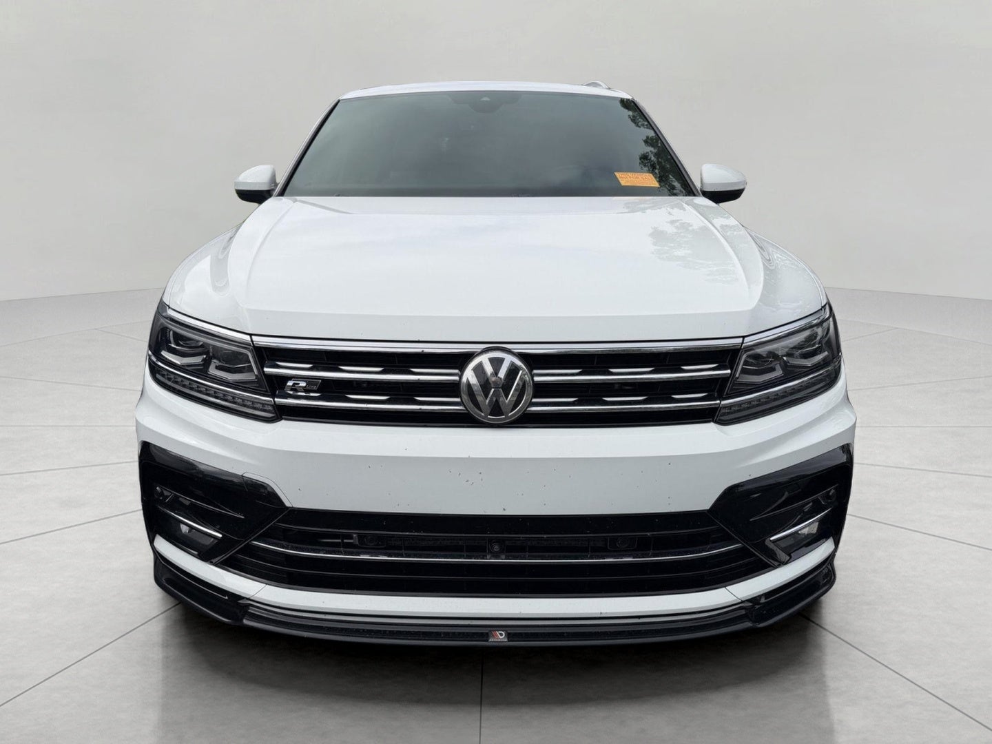 volkswagen tiguan 2018 3VV4B7AX3JM219597 image volkswagen tiguan 2018 3VV4B7AX3JM219597 image
