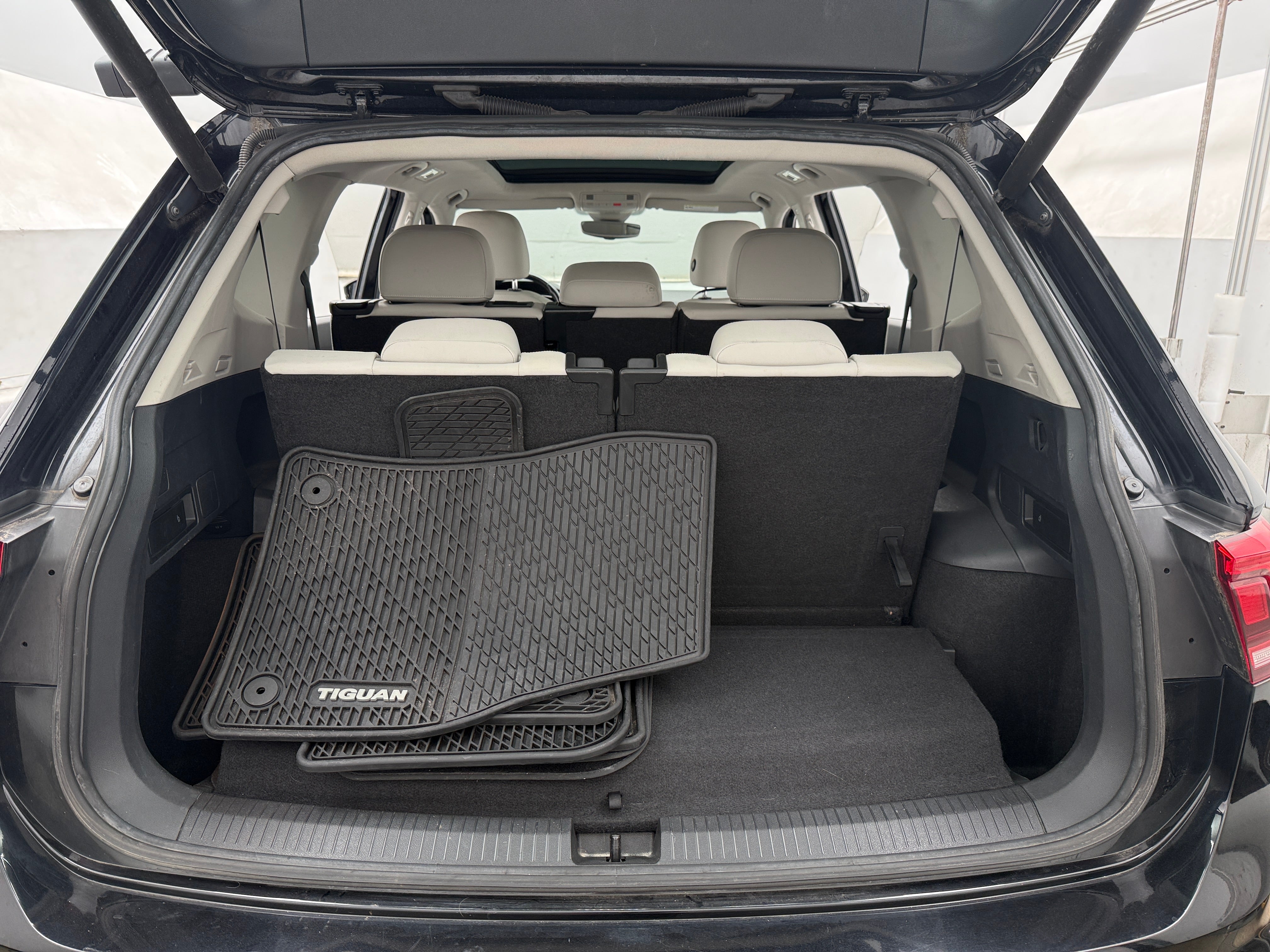 volkswagen tiguan 2018 3VV4B7AX7JM140093 image volkswagen tiguan 2018 3VV4B7AX7JM140093 image