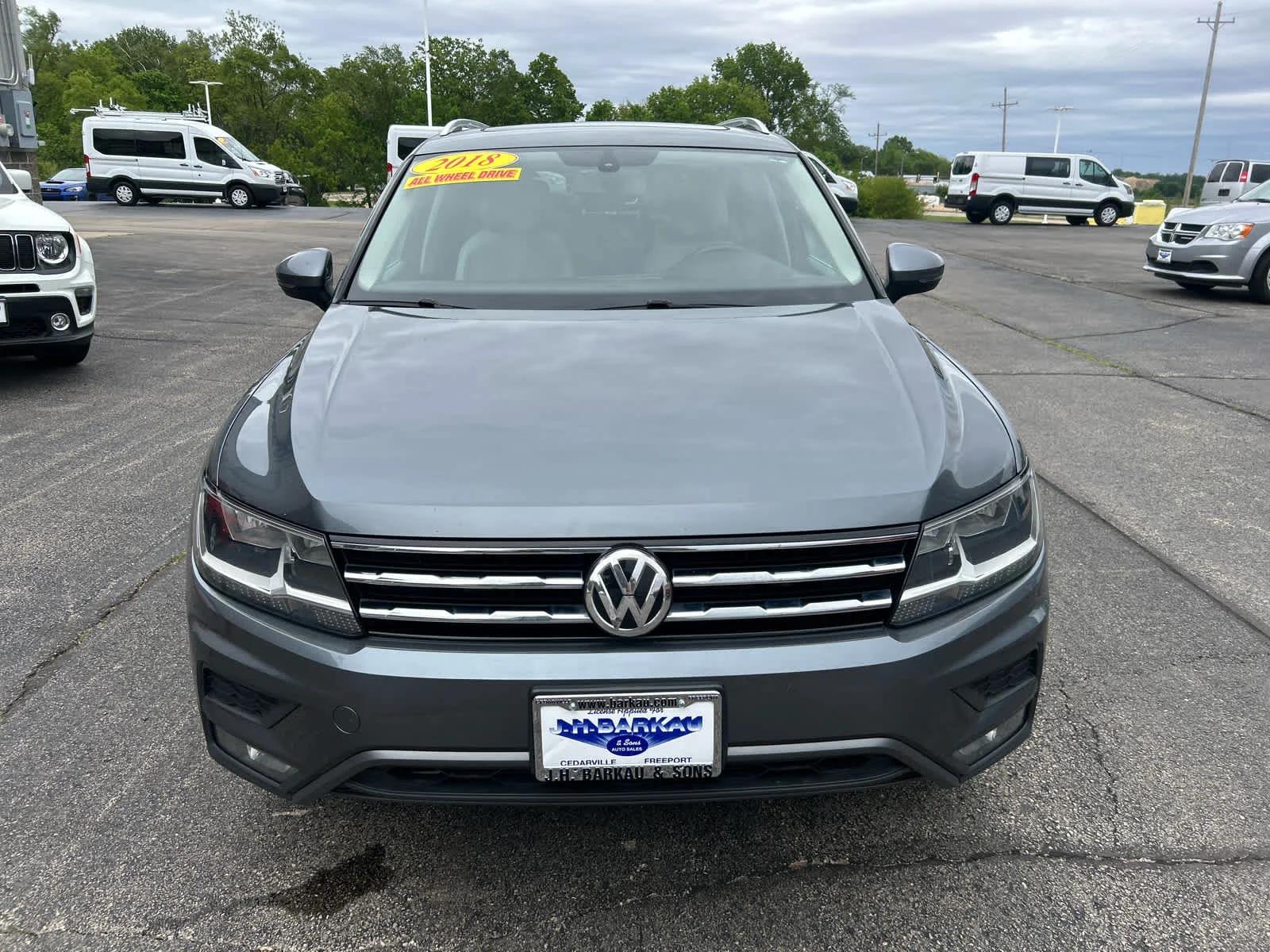volkswagen tiguan 2018 3VV2B7AX9JM000912 image volkswagen tiguan 2018 3VV2B7AX9JM000912 image