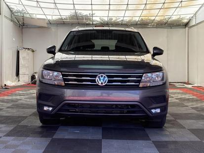 volkswagen tiguan 2018 3VV2B7AX2JM042807 image volkswagen tiguan 2018 3VV2B7AX2JM042807 image