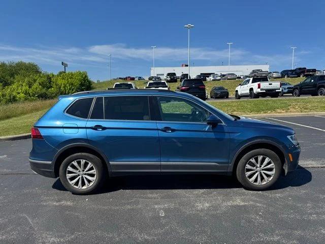 volkswagen tiguan 2018 3VV3B7AX2JM072474 image volkswagen tiguan 2018 3VV3B7AX2JM072474 image