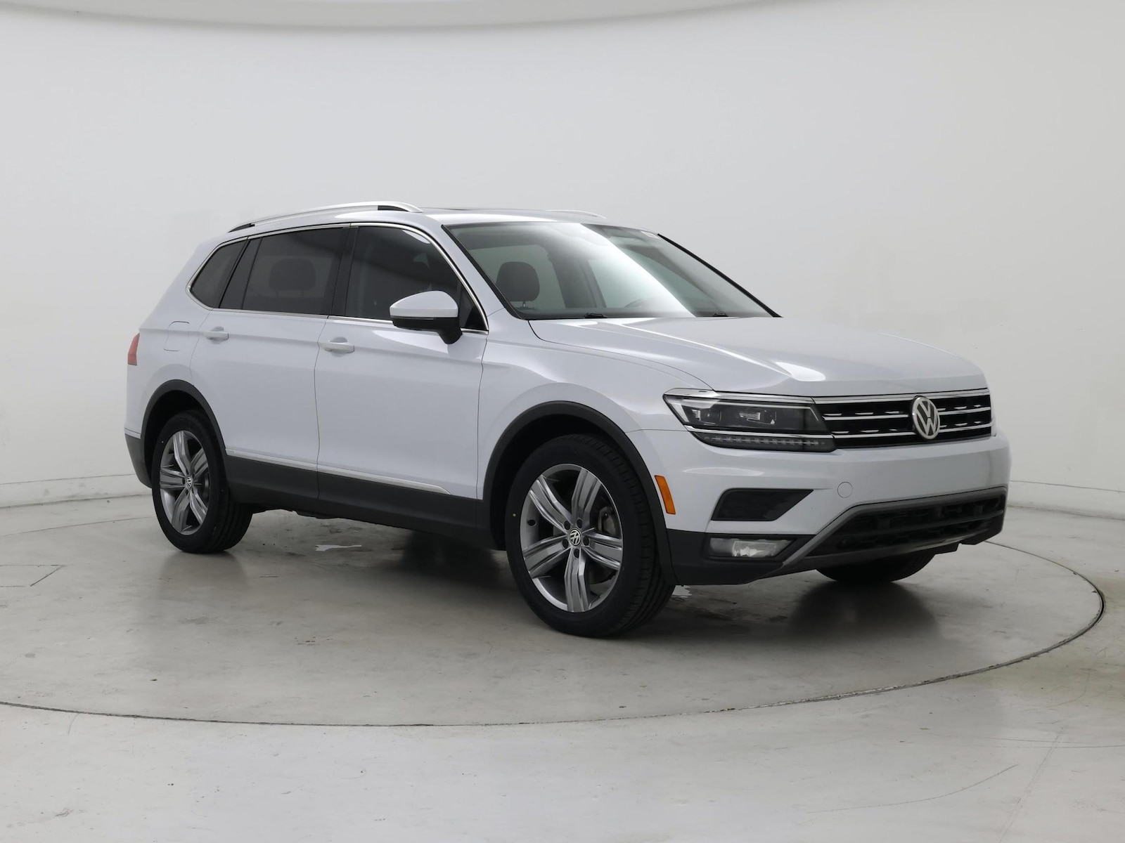 volkswagen tiguan 2018 3VV5B7AX1JM182778 image volkswagen tiguan 2018 3VV5B7AX1JM182778 image