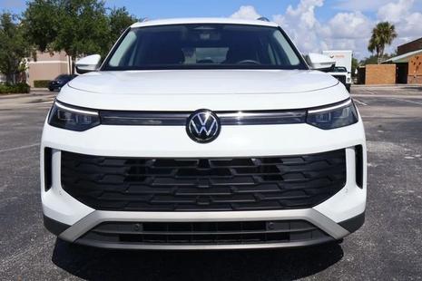 volkswagen tiguan 2026 3VVCR7RM2TM003504 image volkswagen tiguan 2026 3VVCR7RM2TM003504 image
