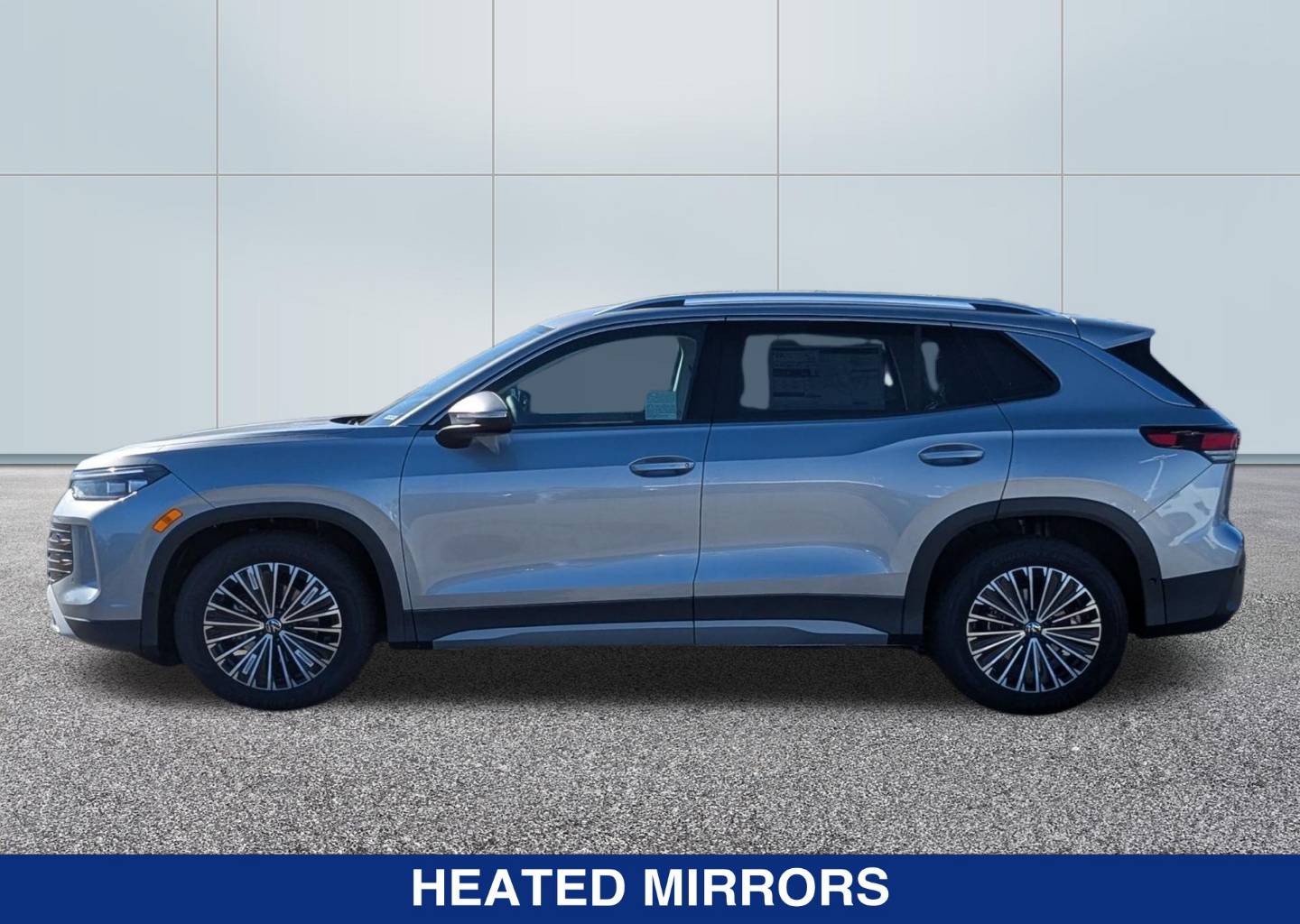 volkswagen tiguan 2026 3VVCR7RM3TM020635 image