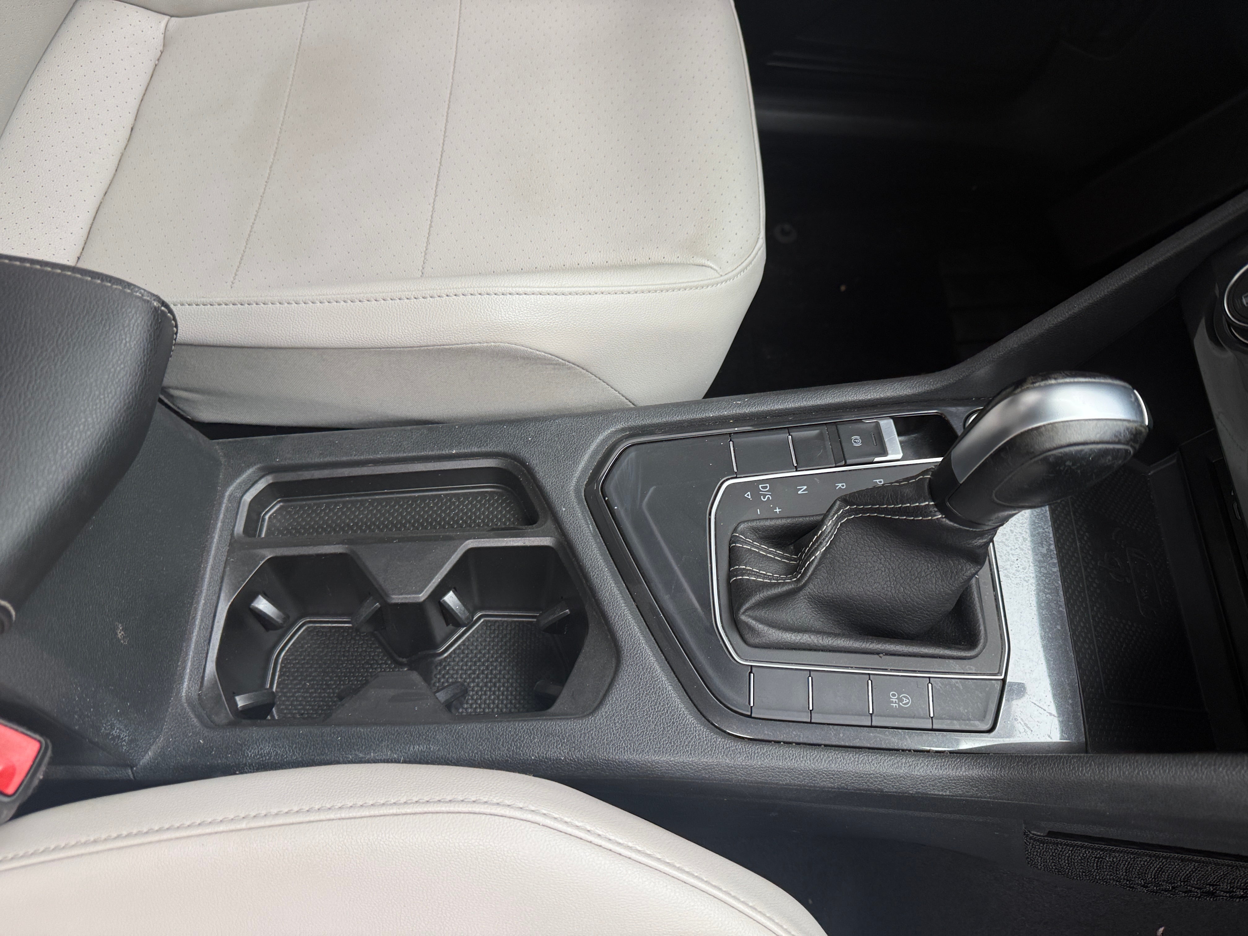 volkswagen tiguan 2021 3VV3B7AX7MM018432 image volkswagen tiguan 2021 3VV3B7AX7MM018432 image