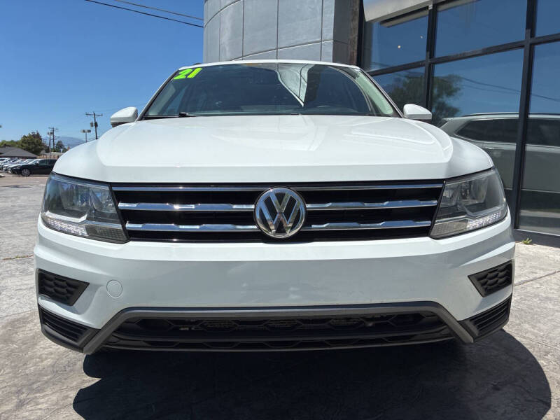 volkswagen tiguan 2021 3VV2B7AX8MM107986 image volkswagen tiguan 2021 3VV2B7AX8MM107986 image