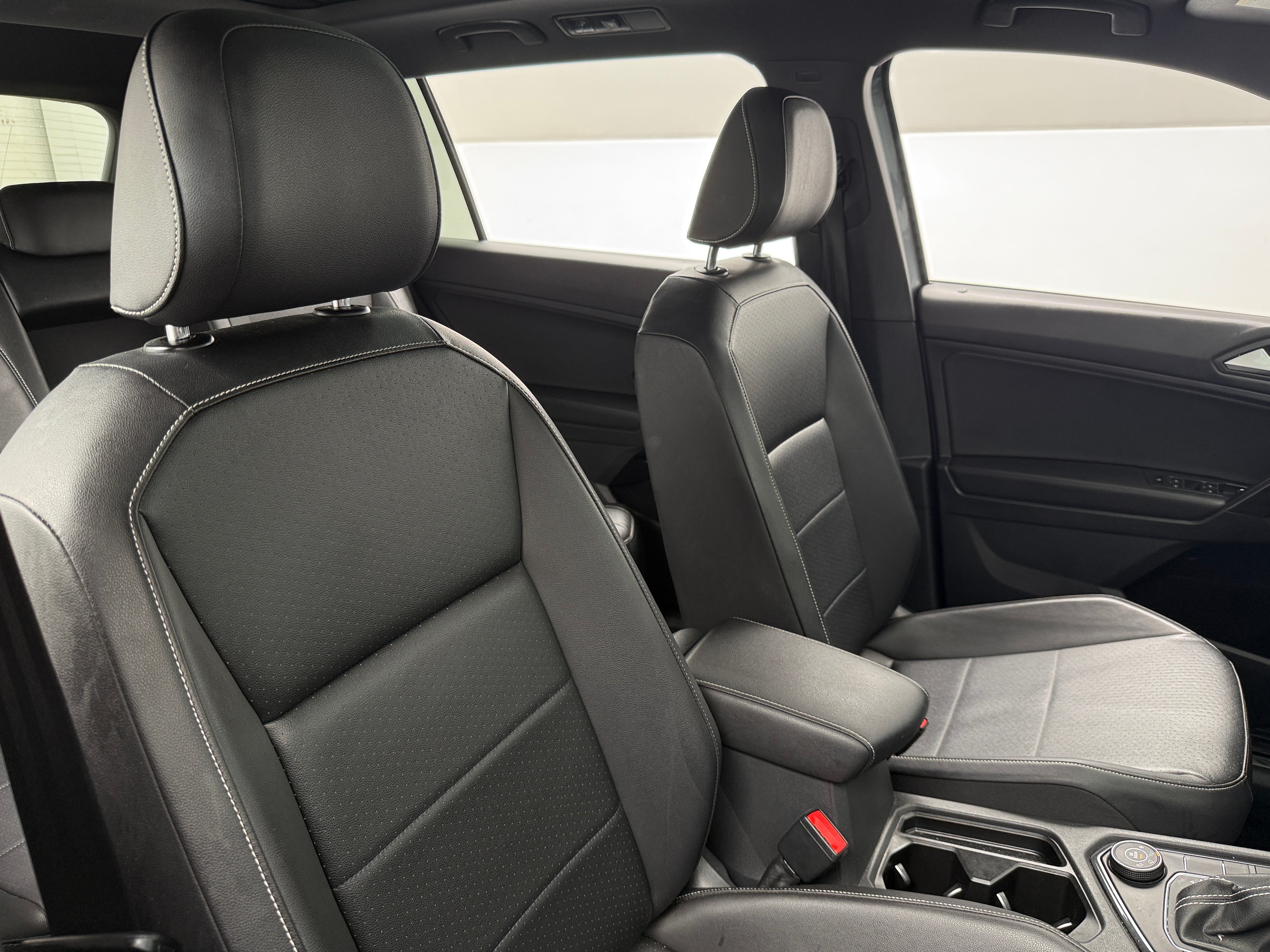 volkswagen tiguan 2021 3VV2B7AX4MM102221 image volkswagen tiguan 2021 3VV2B7AX4MM102221 image