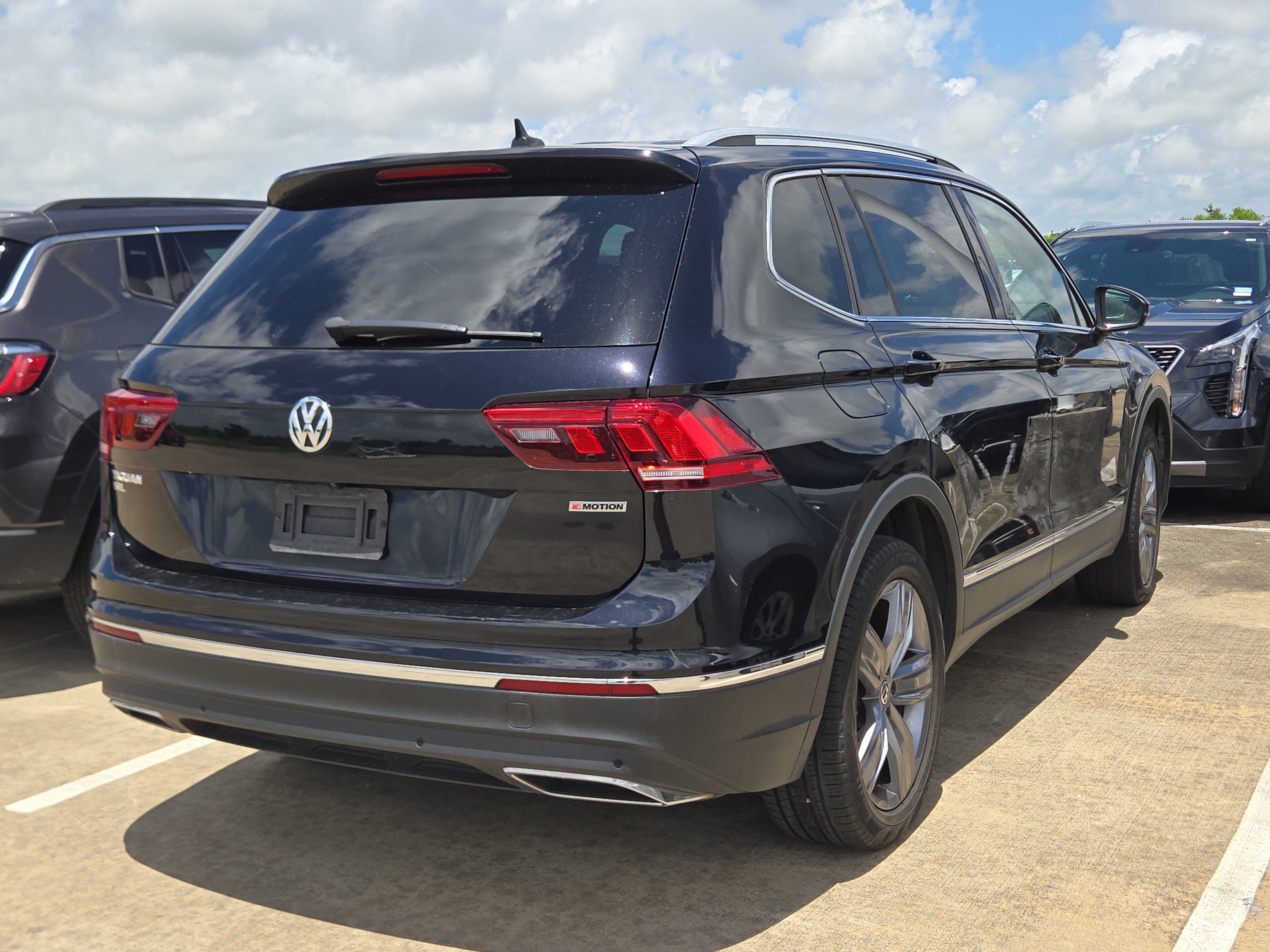 volkswagen tiguan 2021 3VV2B7AX8MM014711 image volkswagen tiguan 2021 3VV2B7AX8MM014711 image